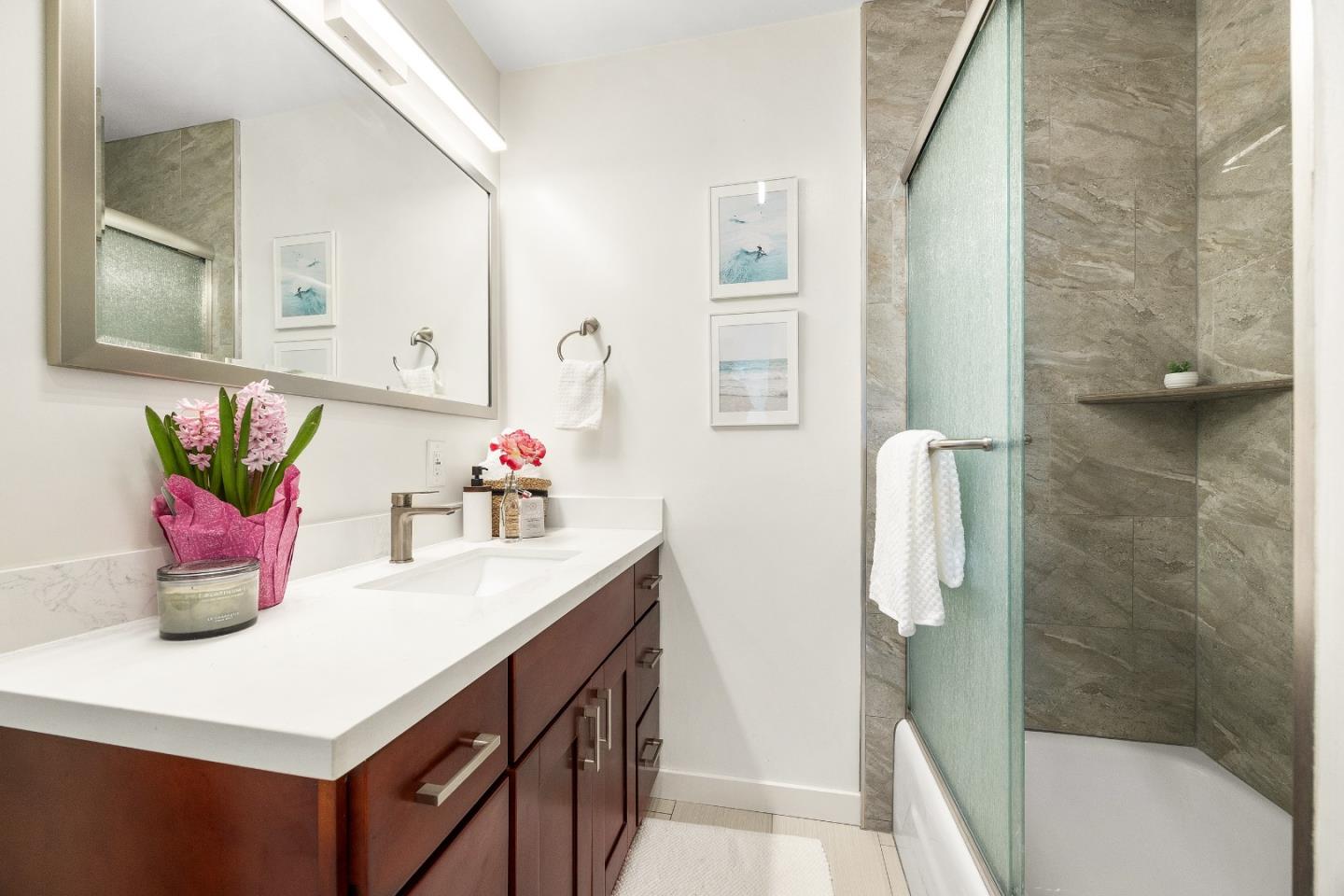 Detail Gallery Image 31 of 35 For 107 Las Ondas Ct, Santa Cruz,  CA 95060 - 3 Beds | 2 Baths