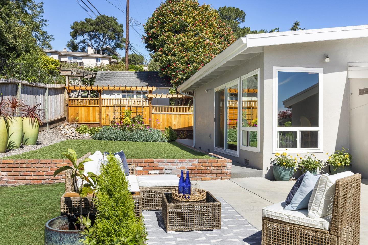 Detail Gallery Image 7 of 35 For 107 Las Ondas Ct, Santa Cruz,  CA 95060 - 3 Beds | 2 Baths