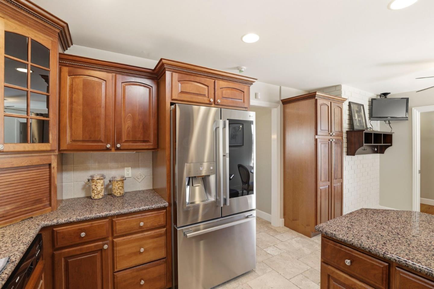 Detail Gallery Image 12 of 29 For 3539 Parkland Ave, San Jose,  CA 95117 - 3 Beds | 3 Baths