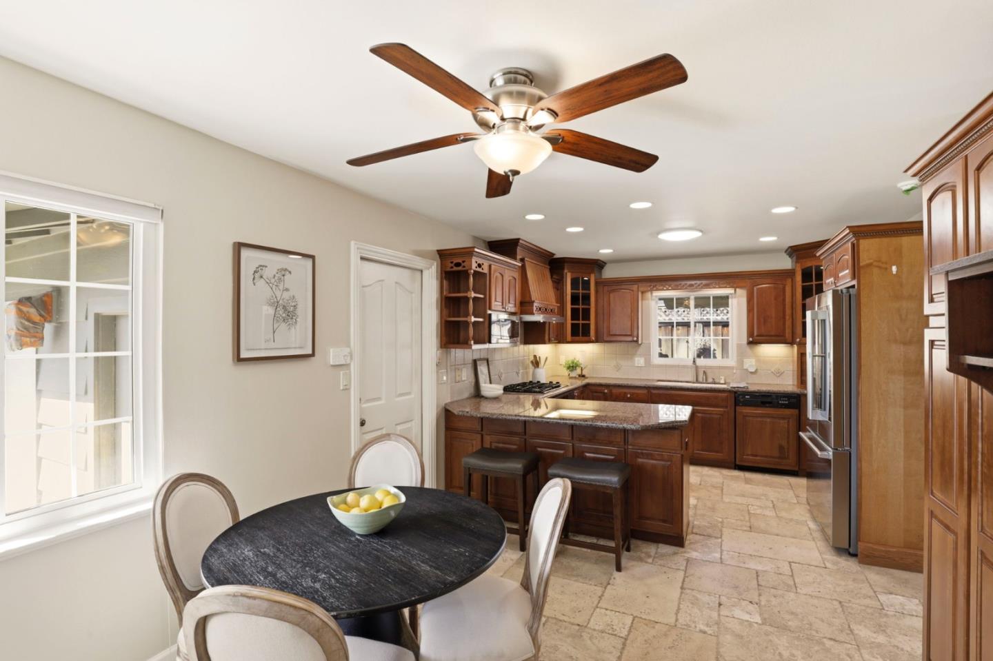 Detail Gallery Image 9 of 29 For 3539 Parkland Ave, San Jose,  CA 95117 - 3 Beds | 3 Baths