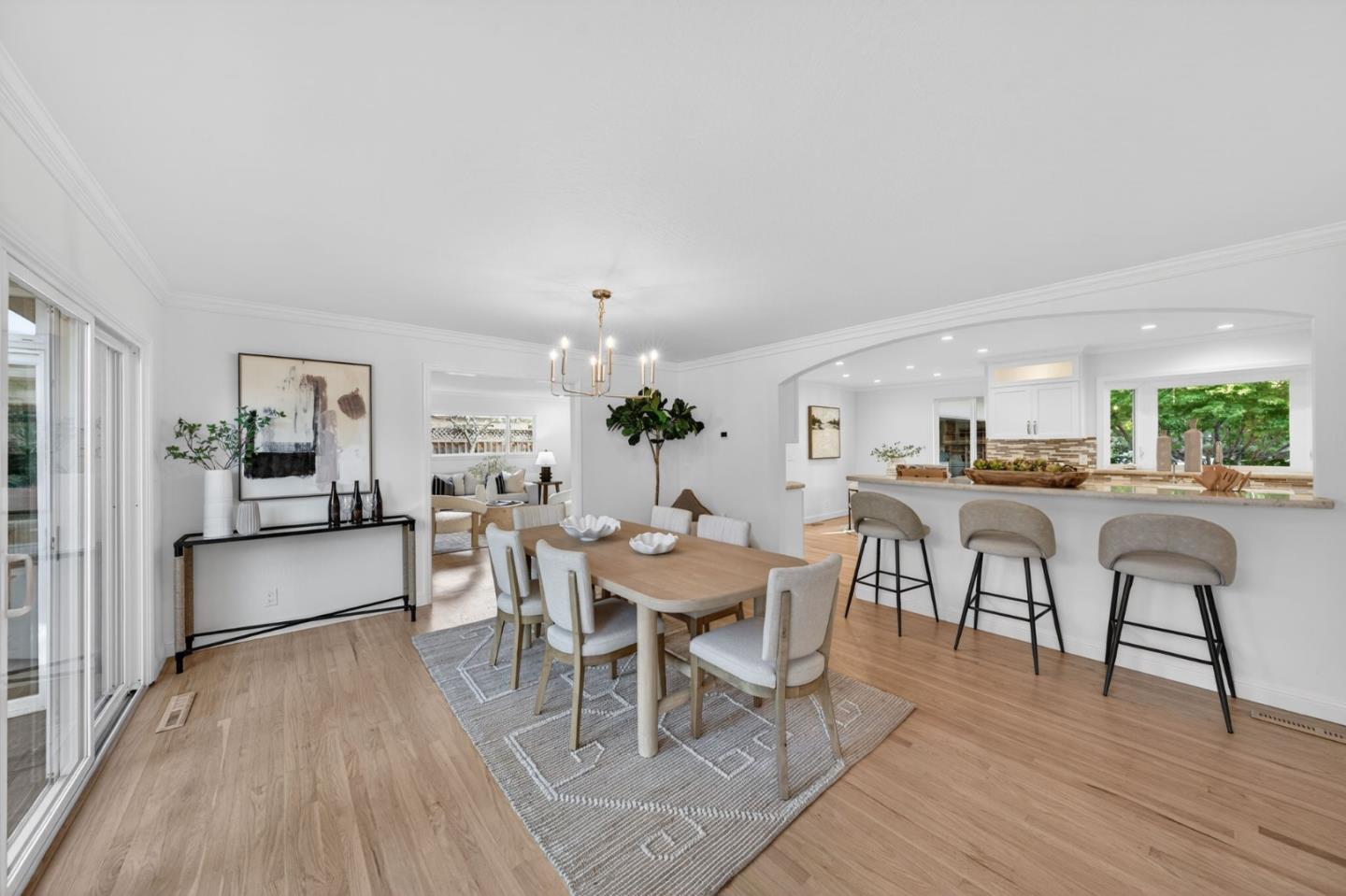 Detail Gallery Image 20 of 48 For 1241 Levin Ave, Mountain View,  CA 94040 - 4 Beds | 2/1 Baths