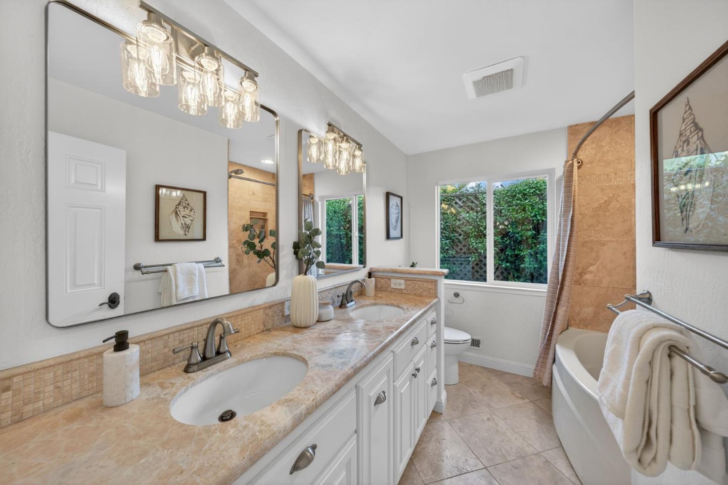 Detail Gallery Image 28 of 48 For 1241 Levin Ave, Mountain View,  CA 94040 - 4 Beds | 2/1 Baths