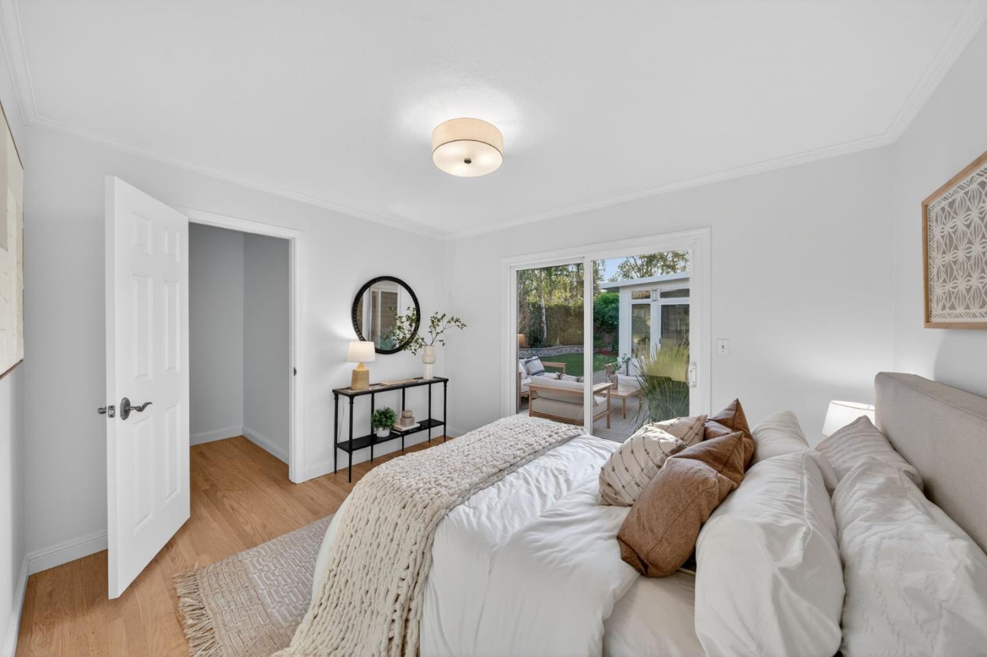 Detail Gallery Image 29 of 48 For 1241 Levin Ave, Mountain View,  CA 94040 - 4 Beds | 2/1 Baths