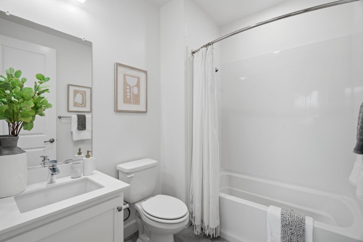 Detail Gallery Image 23 of 36 For 605 Cinnamon Cir, Mountain View,  CA 94043 - 2 Beds | 2/1 Baths