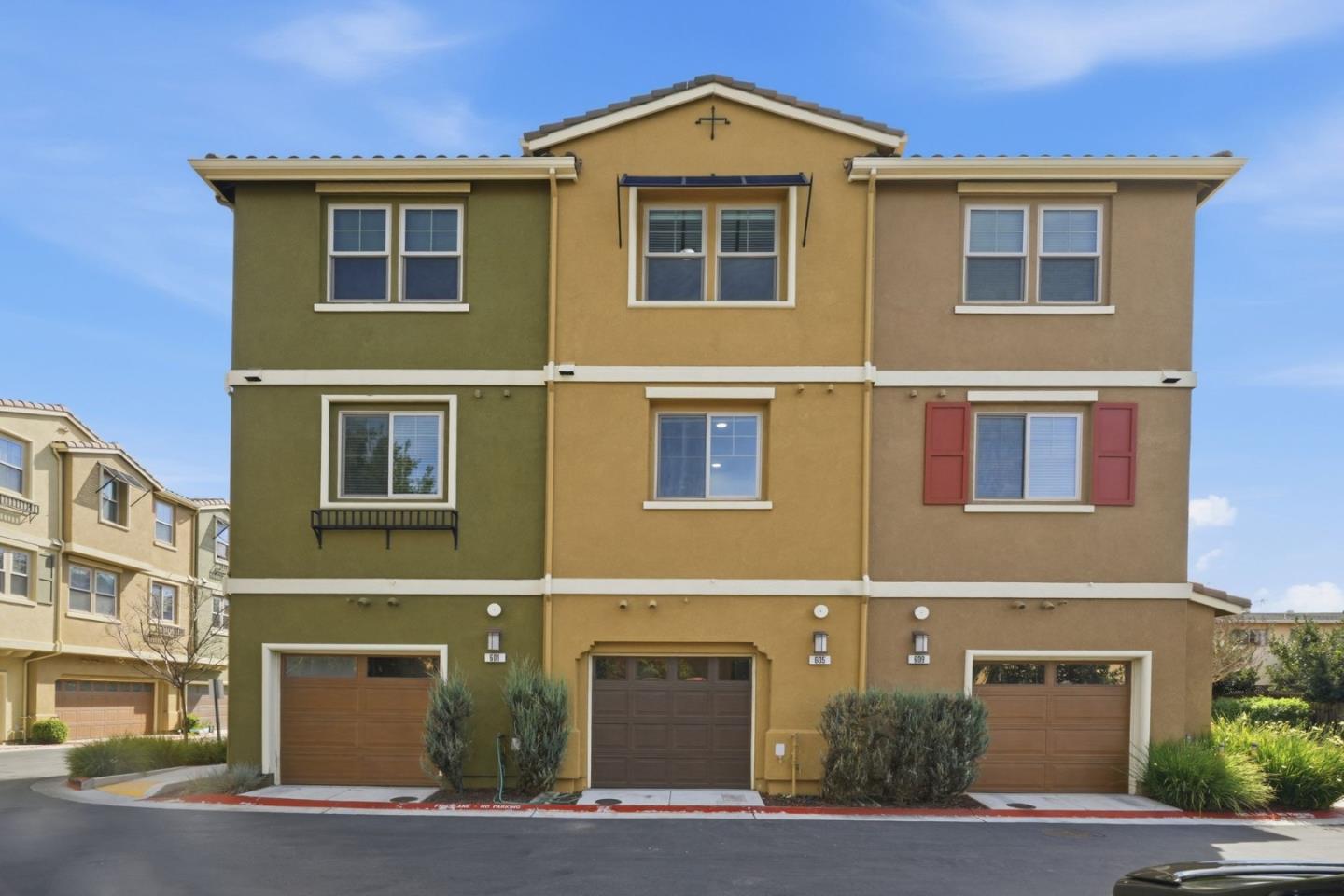 Detail Gallery Image 28 of 36 For 605 Cinnamon Cir, Mountain View,  CA 94043 - 2 Beds | 2/1 Baths