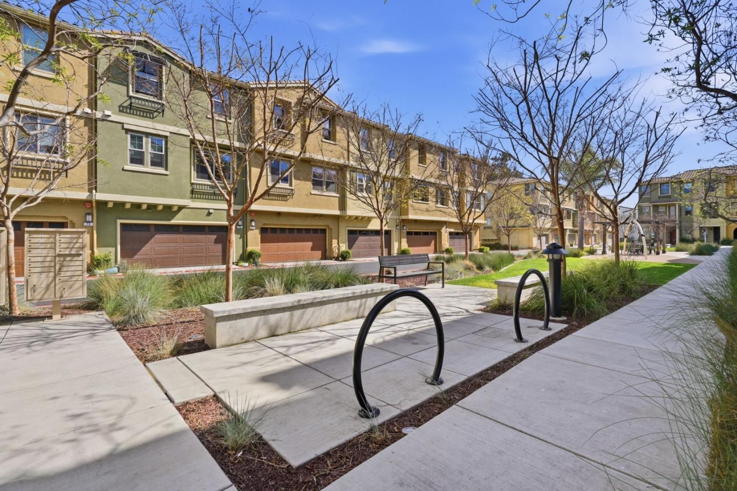 Detail Gallery Image 29 of 36 For 605 Cinnamon Cir, Mountain View,  CA 94043 - 2 Beds | 2/1 Baths