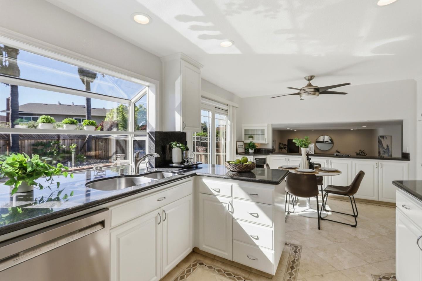 Detail Gallery Image 14 of 32 For 4669 Park Sutton Pl, San Jose,  CA 95136 - 4 Beds | 2/1 Baths