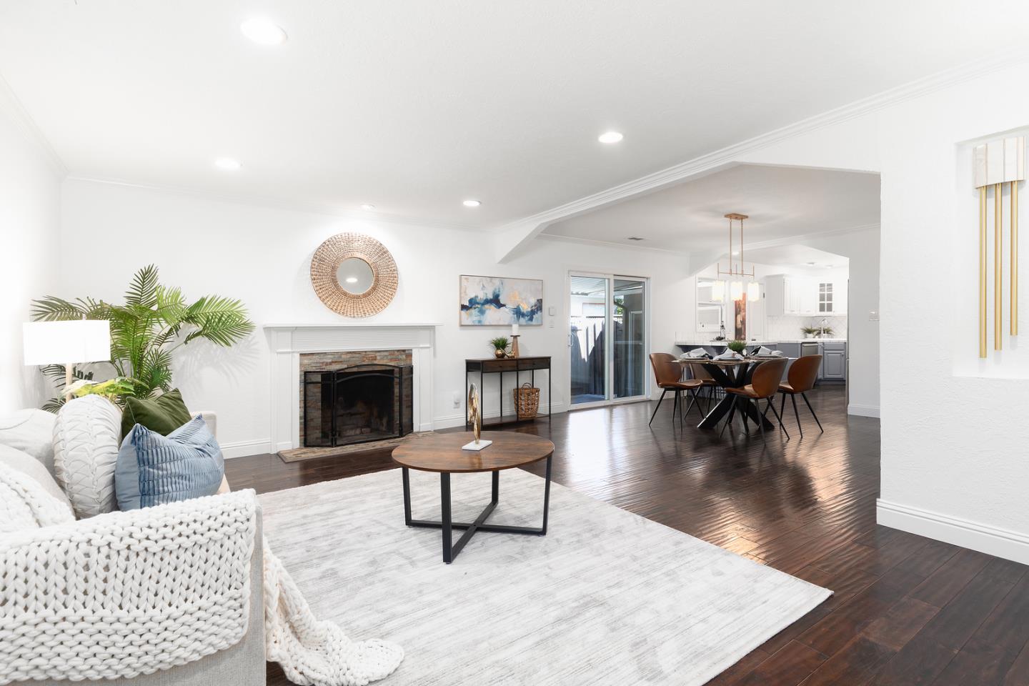 Detail Gallery Image 2 of 31 For 1254 Arnold Ave, San Jose,  CA 95110 - 3 Beds | 2 Baths