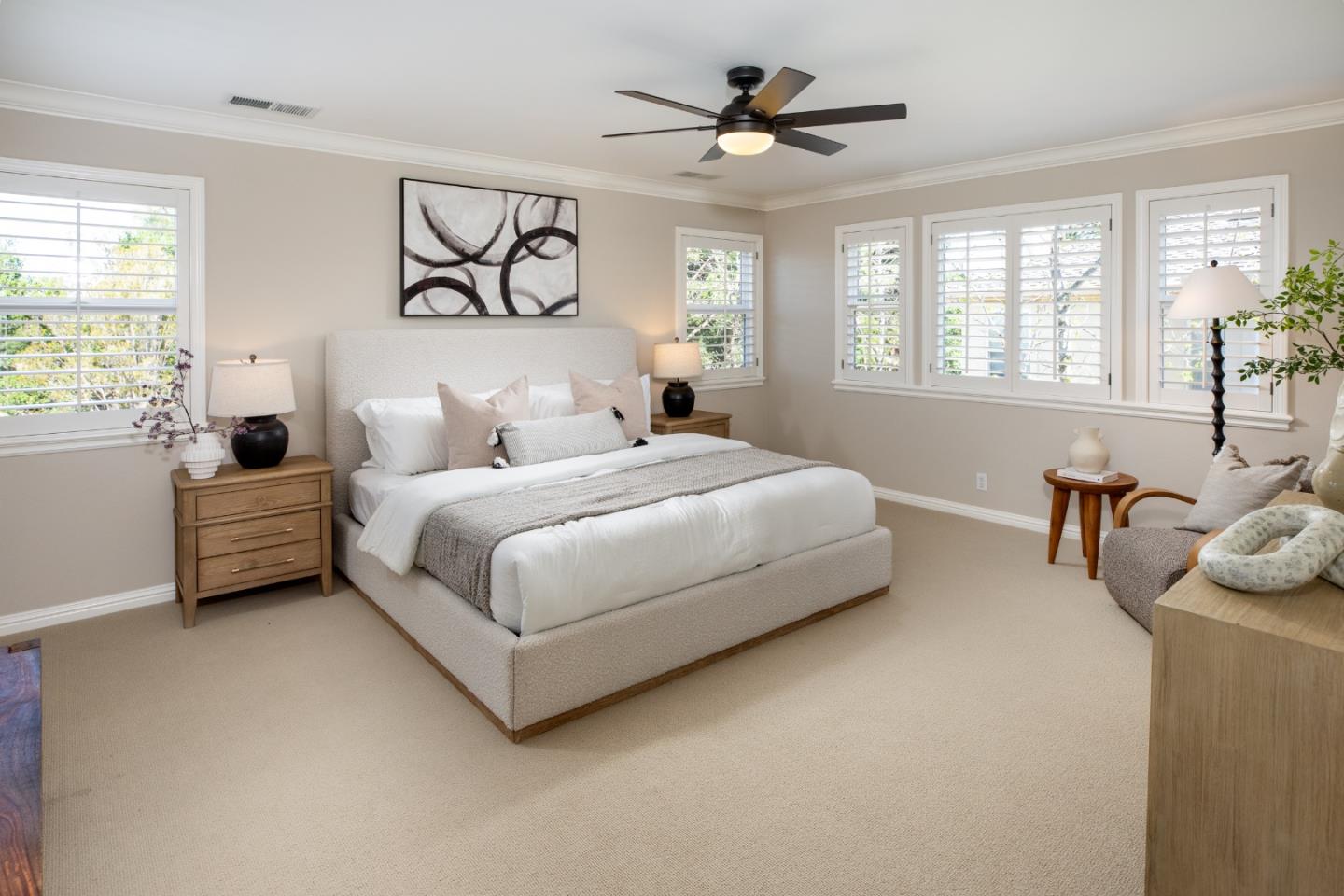 Detail Gallery Image 20 of 35 For 810 Arroyo Ct, Palo Alto,  CA 94306 - 5 Beds | 3/1 Baths