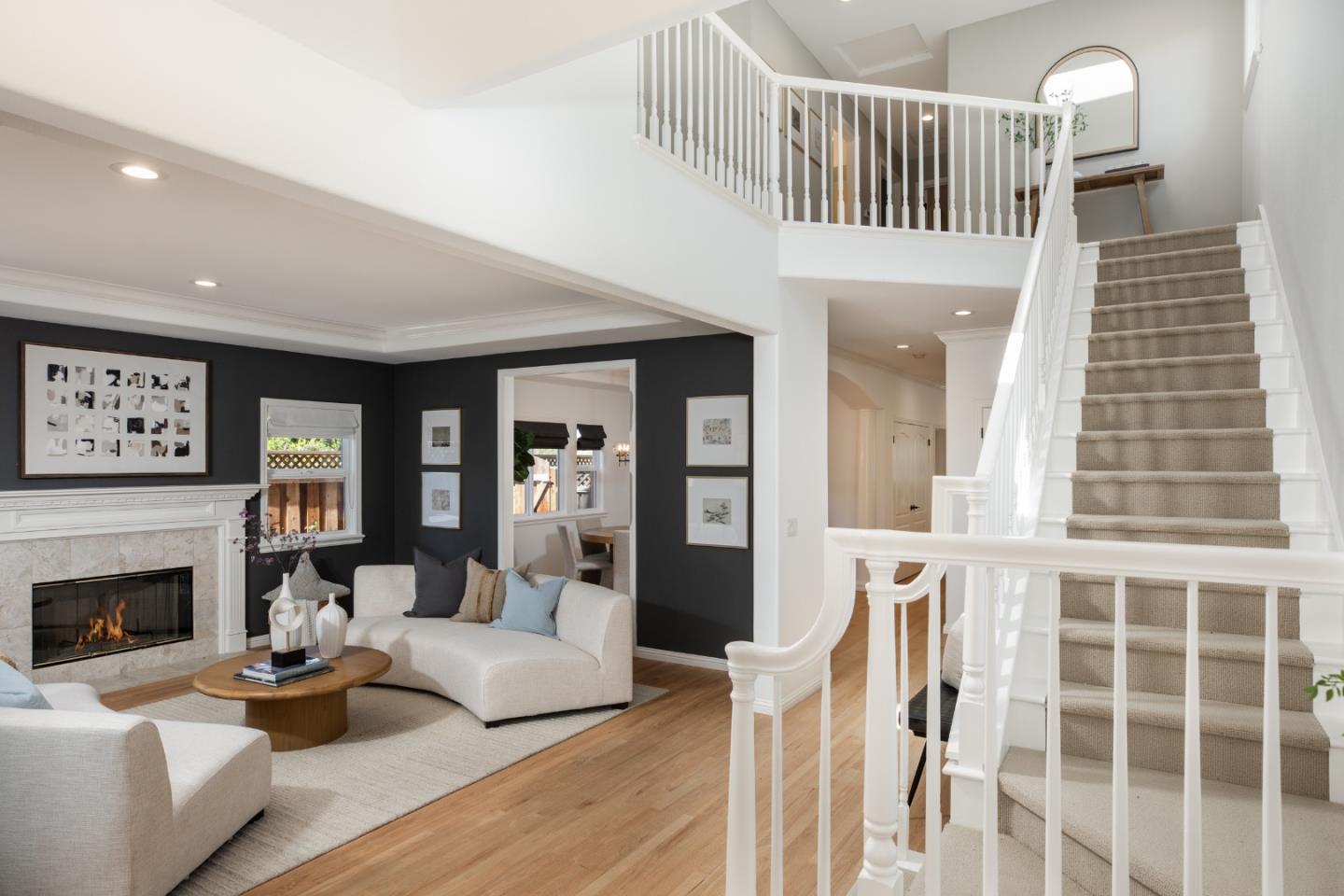 Detail Gallery Image 5 of 35 For 810 Arroyo Ct, Palo Alto,  CA 94306 - 5 Beds | 3/1 Baths