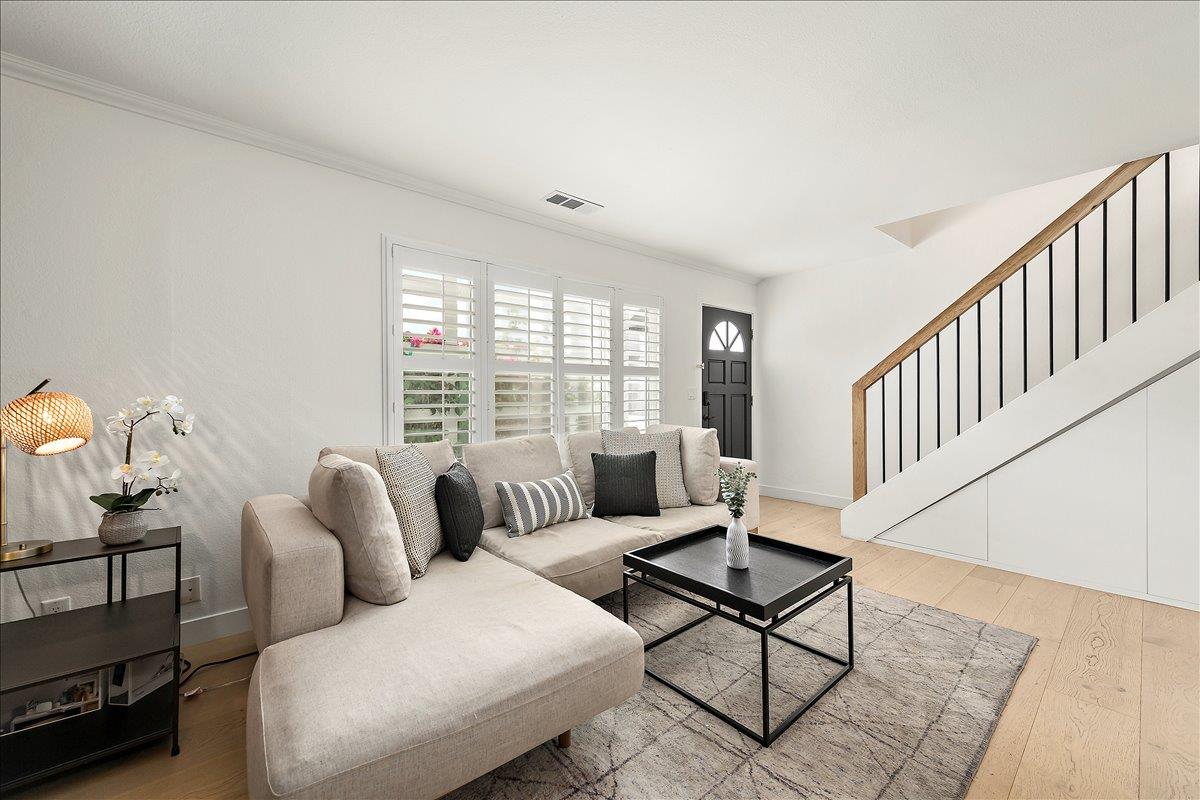 Detail Gallery Image 3 of 20 For 1152 Brace Ave #10,  San Jose,  CA 95125 - 2 Beds | 1/1 Baths