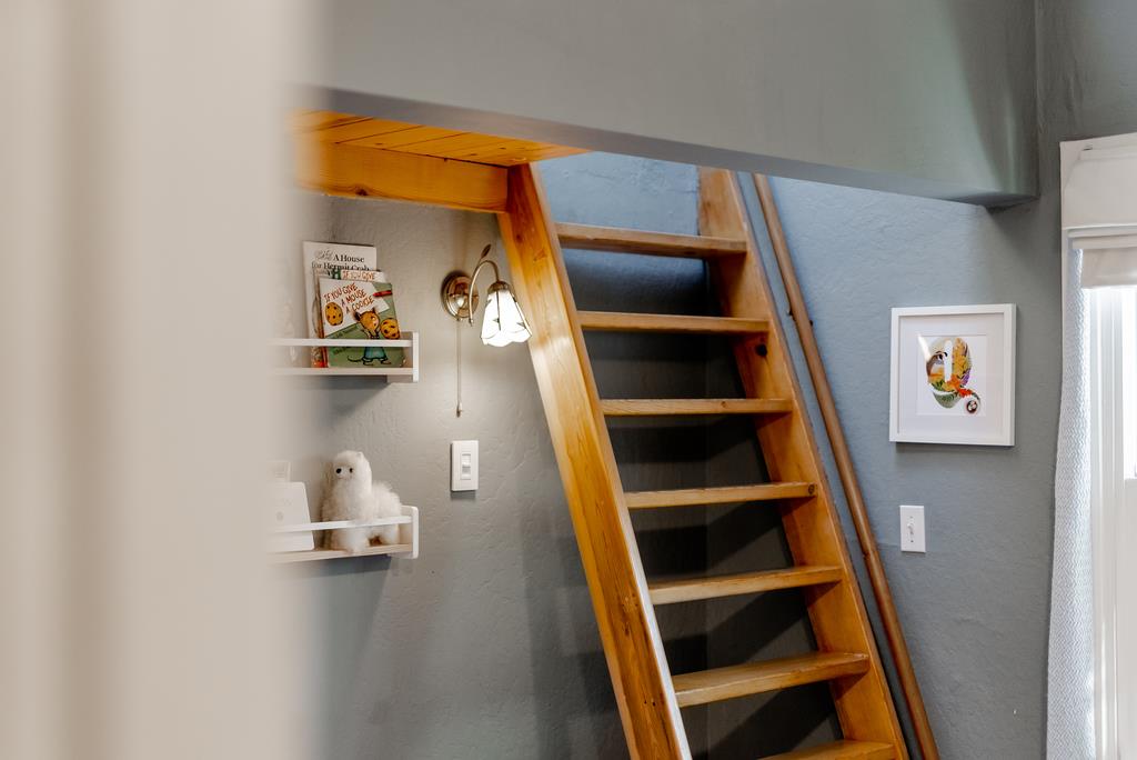 Detail Gallery Image 26 of 37 For 46 Beulah Dr, Santa Cruz,  CA 95060 - 2 Beds | 1 Baths