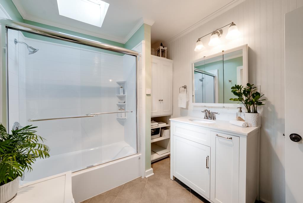 Detail Gallery Image 30 of 37 For 46 Beulah Dr, Santa Cruz,  CA 95060 - 2 Beds | 1 Baths