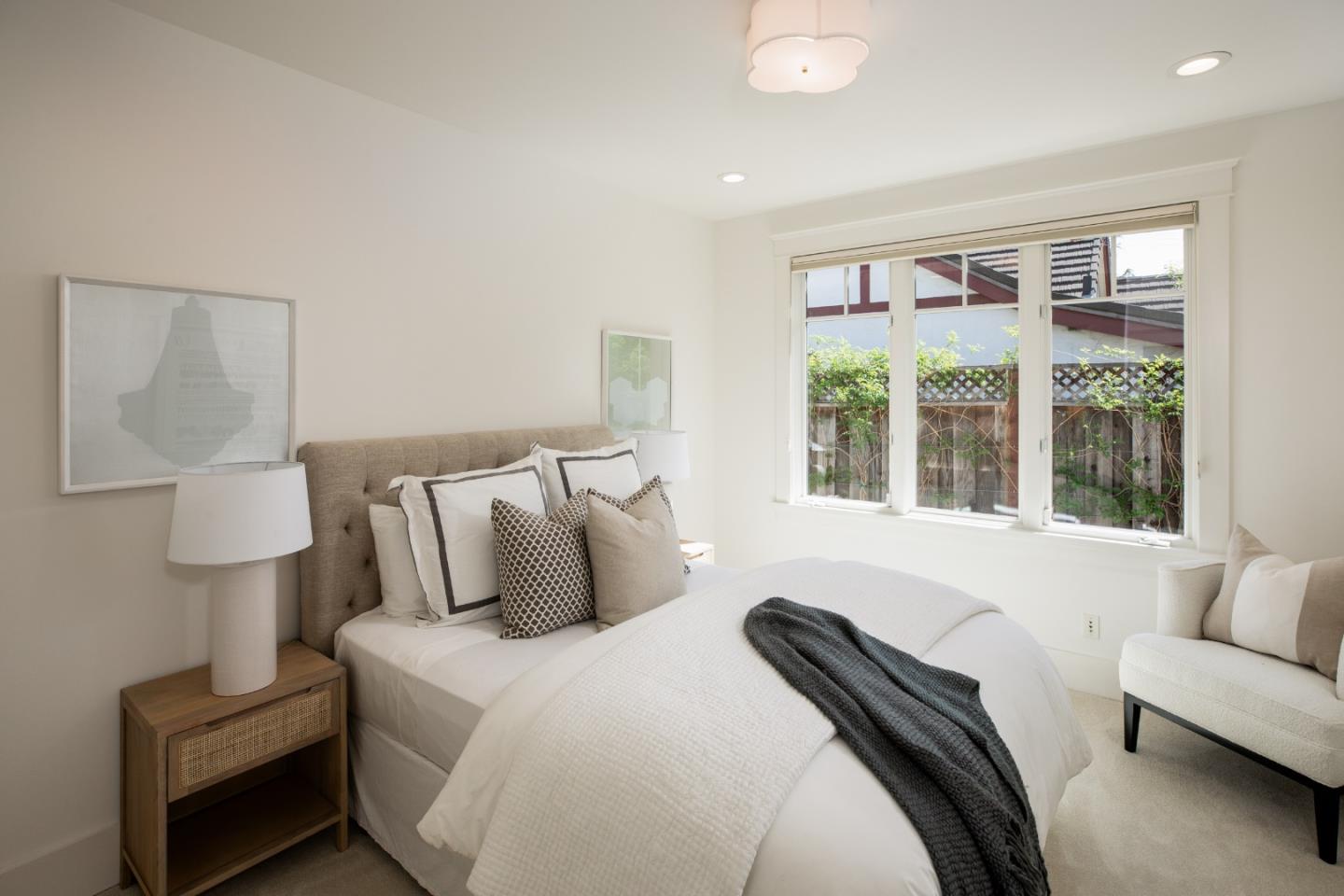 Detail Gallery Image 16 of 33 For 384 Hawthorne Ave, Los Altos,  CA 94022 - 4 Beds | 3/1 Baths