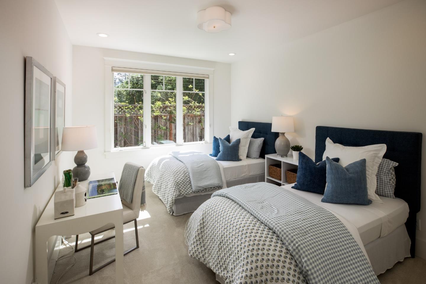 Detail Gallery Image 17 of 33 For 384 Hawthorne Ave, Los Altos,  CA 94022 - 4 Beds | 3/1 Baths