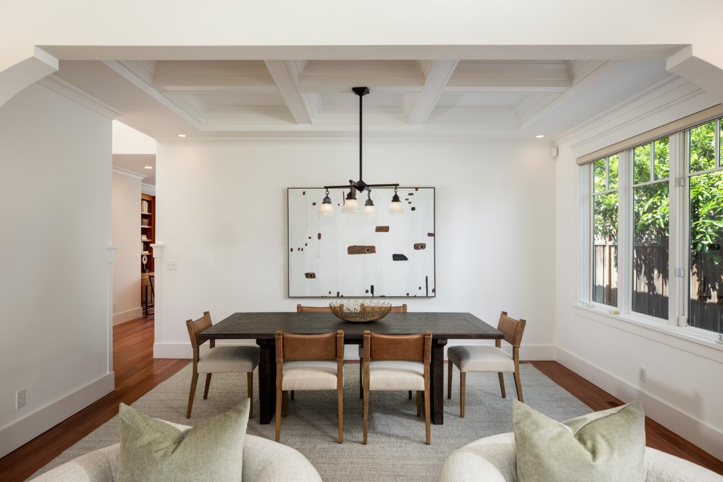 Detail Gallery Image 9 of 33 For 384 Hawthorne Ave, Los Altos,  CA 94022 - 4 Beds | 3/1 Baths