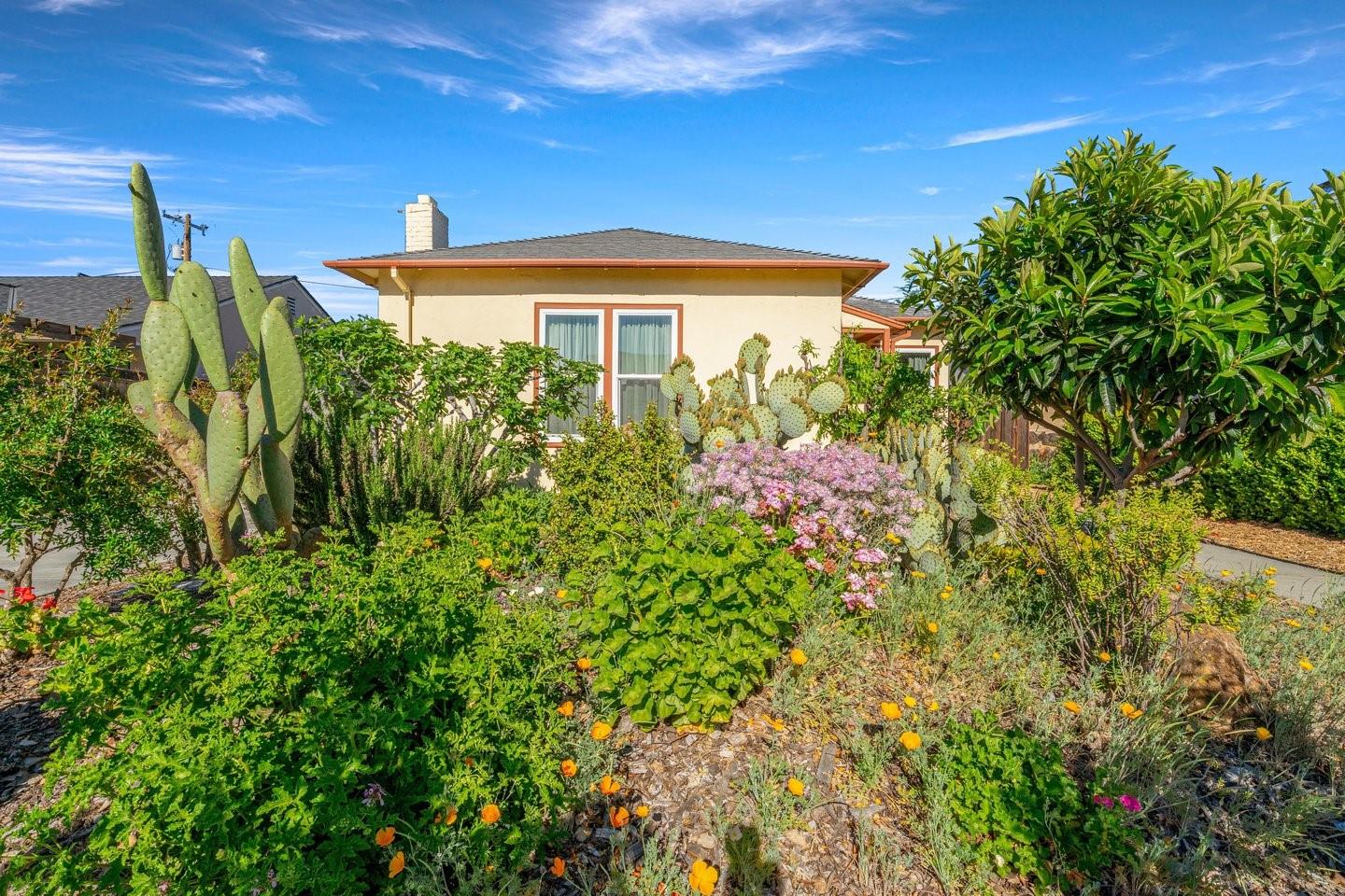 Detail Gallery Image 2 of 35 For 1376 N San Pedro St, San Jose,  CA 95110 - 2 Beds | 1 Baths