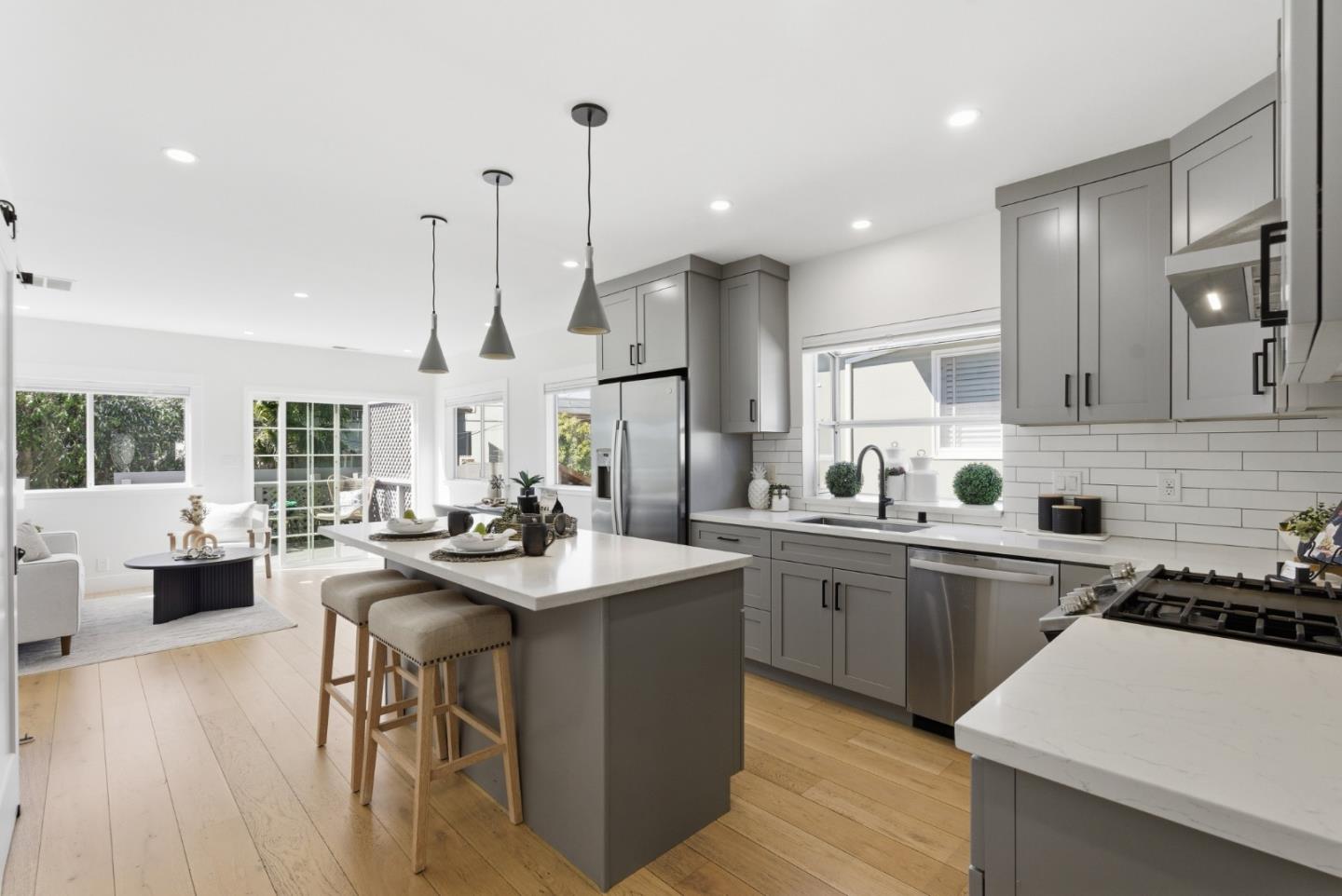 Detail Gallery Image 17 of 38 For 447 Lux Ave, South San Francisco,  CA 94080 - 3 Beds | 3 Baths