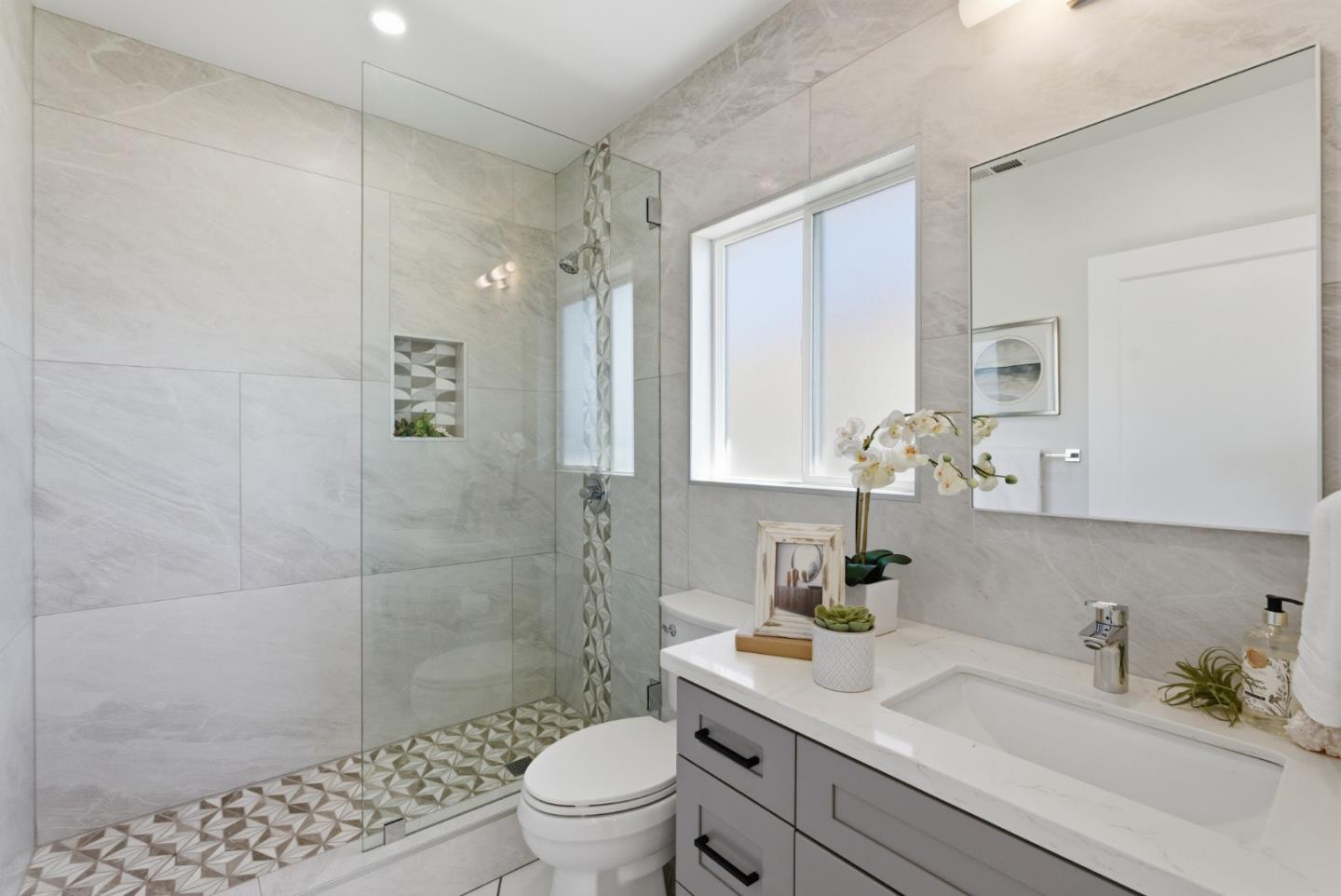 Detail Gallery Image 29 of 38 For 447 Lux Ave, South San Francisco,  CA 94080 - 3 Beds | 3 Baths