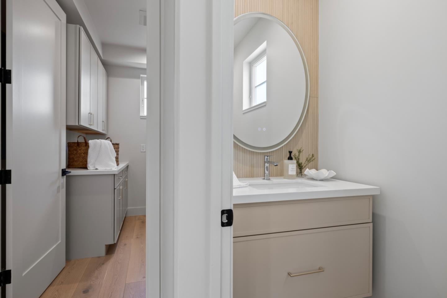 Detail Gallery Image 15 of 28 For 577 Creekside Ct, Half Moon Bay,  CA 94019 - 3 Beds | 2/1 Baths