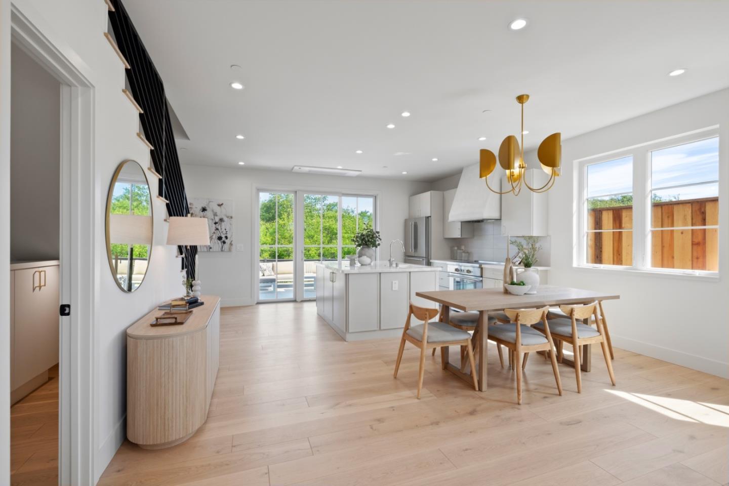 Detail Gallery Image 2 of 28 For 577 Creekside Ct, Half Moon Bay,  CA 94019 - 3 Beds | 2/1 Baths