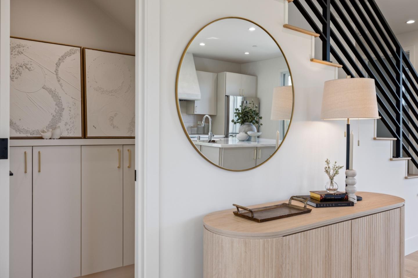 Detail Gallery Image 3 of 28 For 577 Creekside Ct, Half Moon Bay,  CA 94019 - 3 Beds | 2/1 Baths