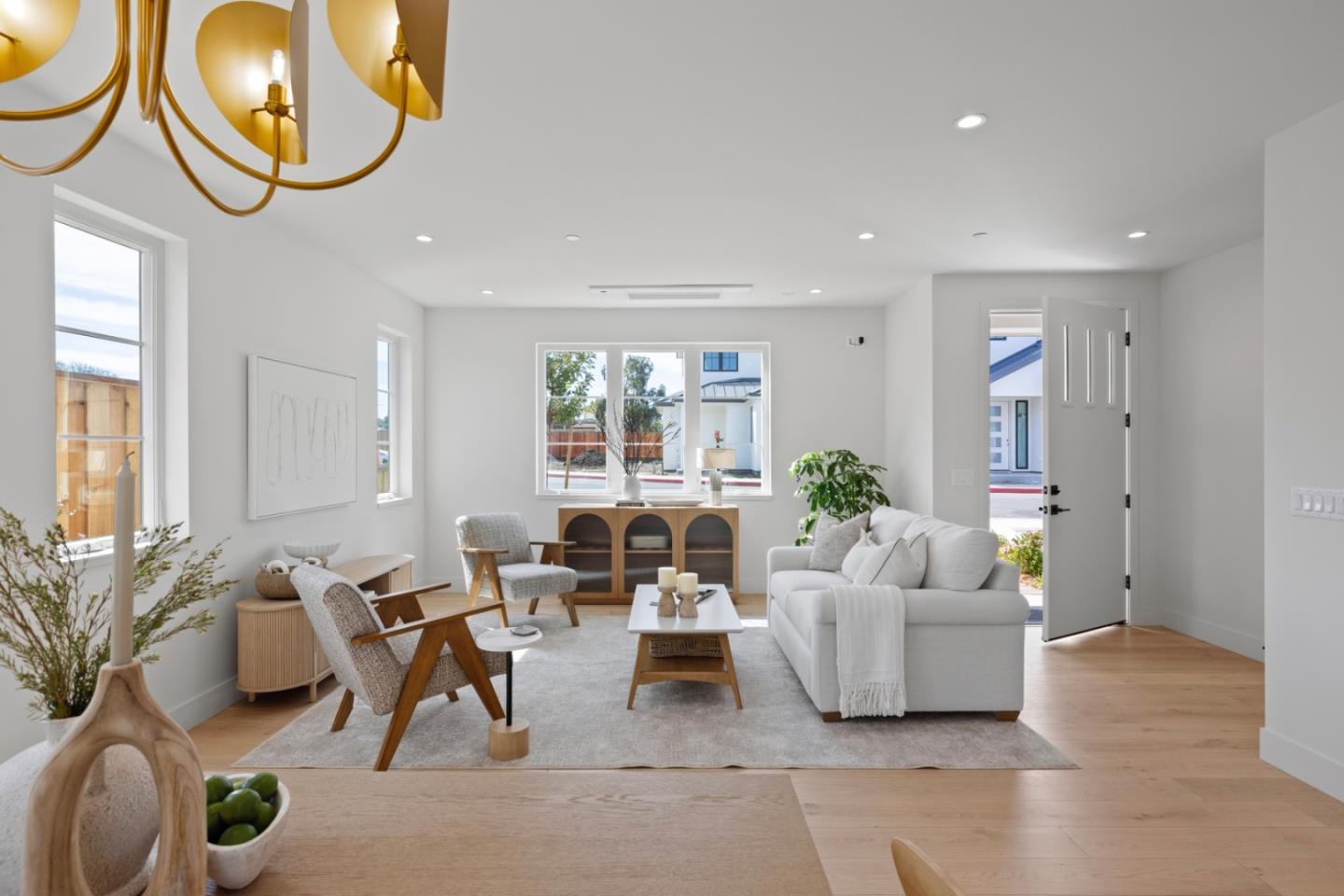 Detail Gallery Image 6 of 28 For 577 Creekside Ct, Half Moon Bay,  CA 94019 - 3 Beds | 2/1 Baths