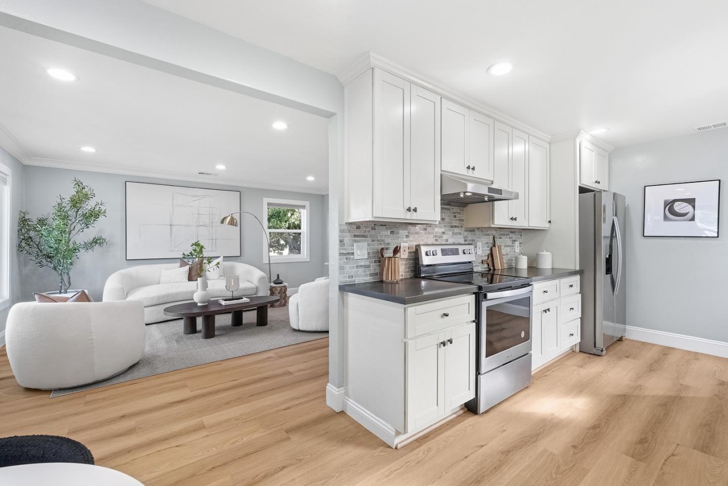 Detail Gallery Image 10 of 41 For 2359 Brown Ave, Santa Clara,  CA 95051 - 3 Beds | 2 Baths