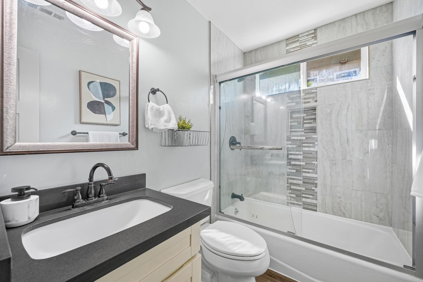 Detail Gallery Image 26 of 41 For 2359 Brown Ave, Santa Clara,  CA 95051 - 3 Beds | 2 Baths