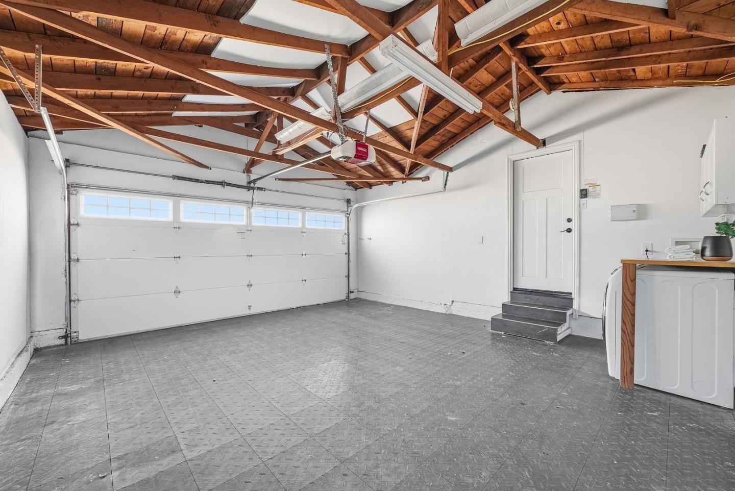 Detail Gallery Image 28 of 41 For 2359 Brown Ave, Santa Clara,  CA 95051 - 3 Beds | 2 Baths