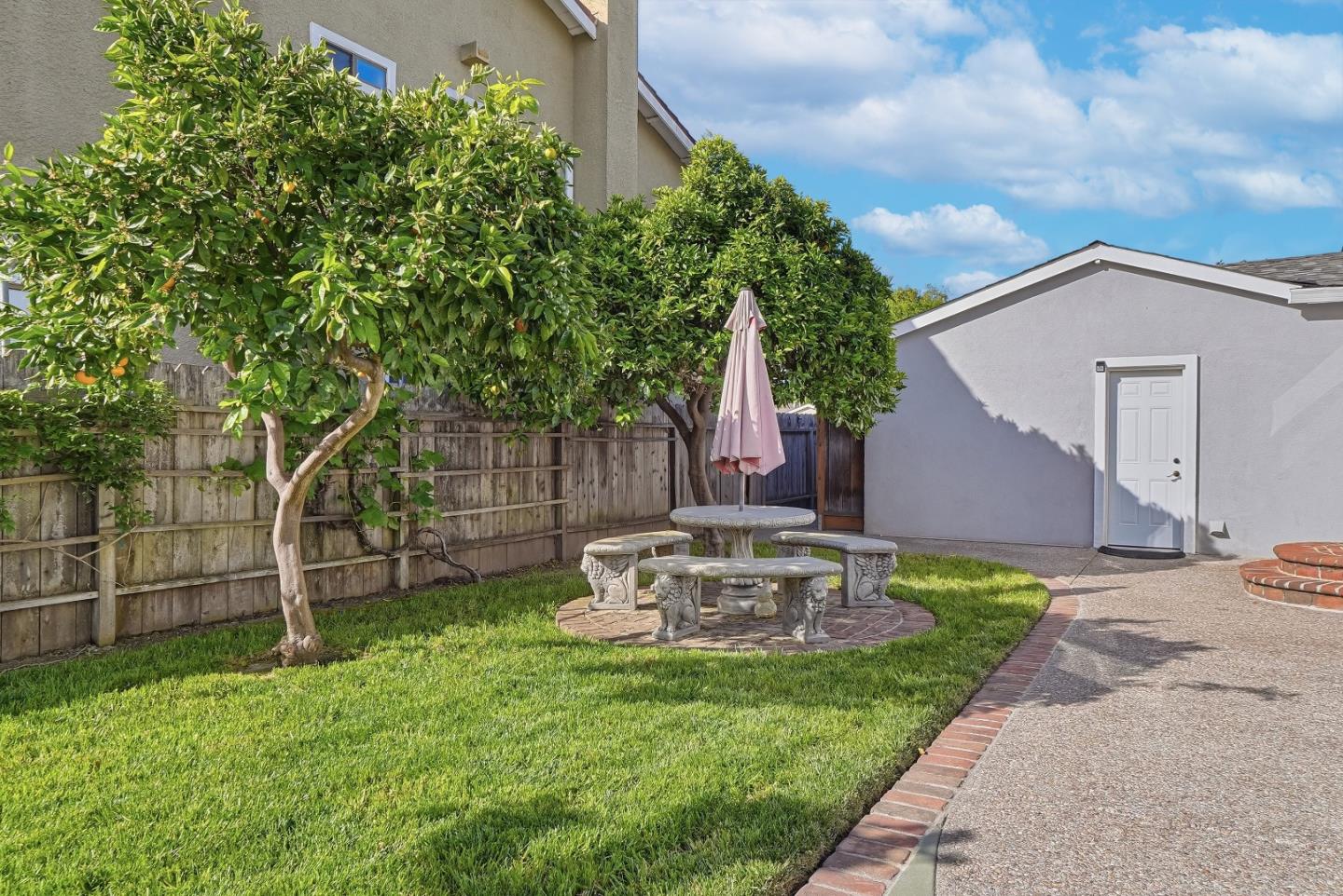 Detail Gallery Image 33 of 41 For 2359 Brown Ave, Santa Clara,  CA 95051 - 3 Beds | 2 Baths