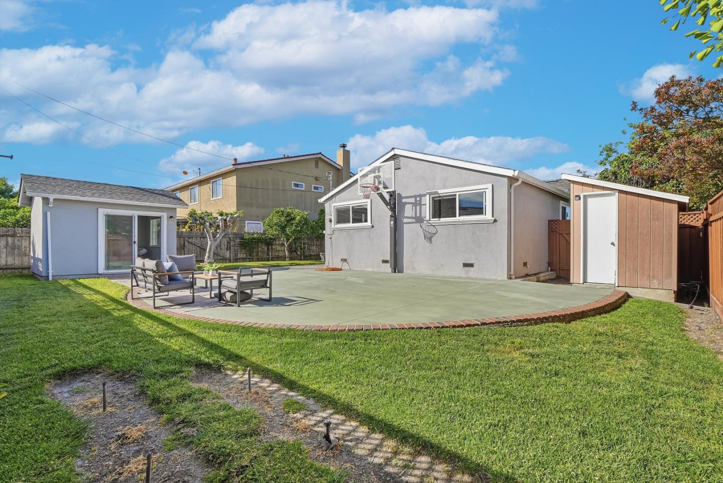 Detail Gallery Image 35 of 41 For 2359 Brown Ave, Santa Clara,  CA 95051 - 3 Beds | 2 Baths