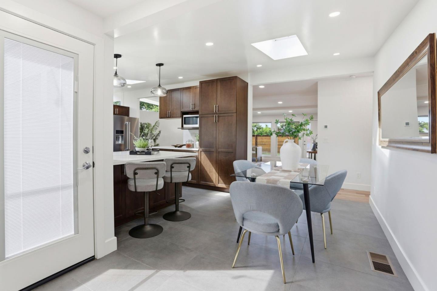 Detail Gallery Image 16 of 45 For 3068 Atherton Dr, Santa Clara,  CA 95051 - 4 Beds | 3 Baths