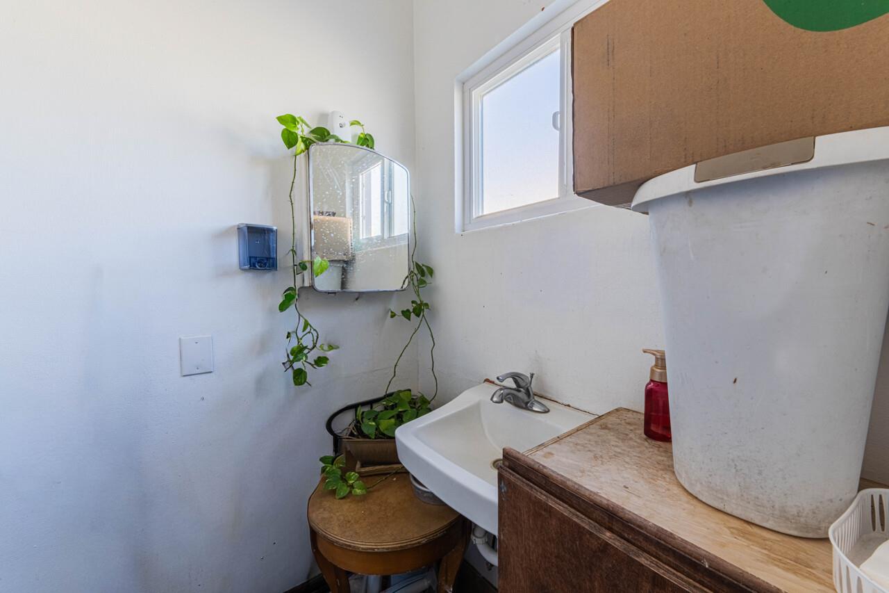 Detail Gallery Image 17 of 35 For 109 E Alisal St, Salinas,  CA 93901 - – Beds | – Baths