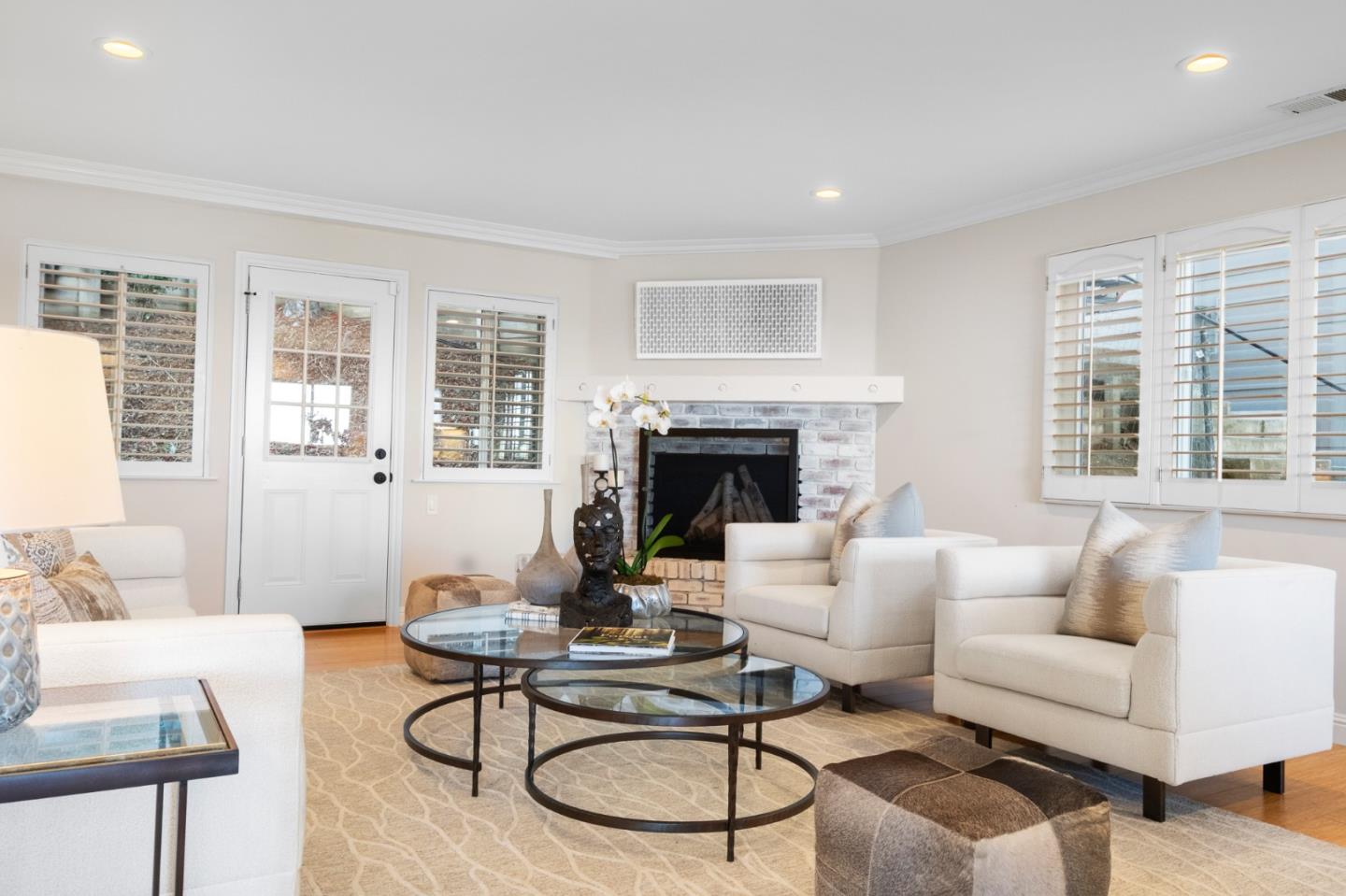 Detail Gallery Image 11 of 54 For 57 Madera Ave, San Carlos,  CA 94070 - 2 Beds | 2 Baths