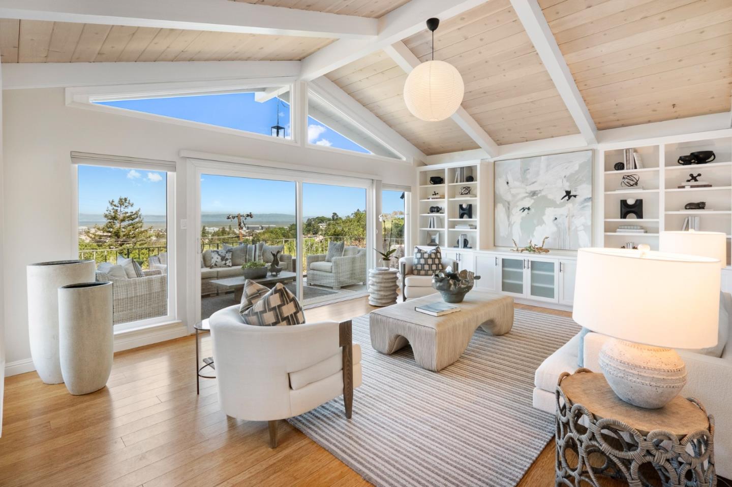 Detail Gallery Image 2 of 54 For 57 Madera Ave, San Carlos,  CA 94070 - 2 Beds | 2 Baths