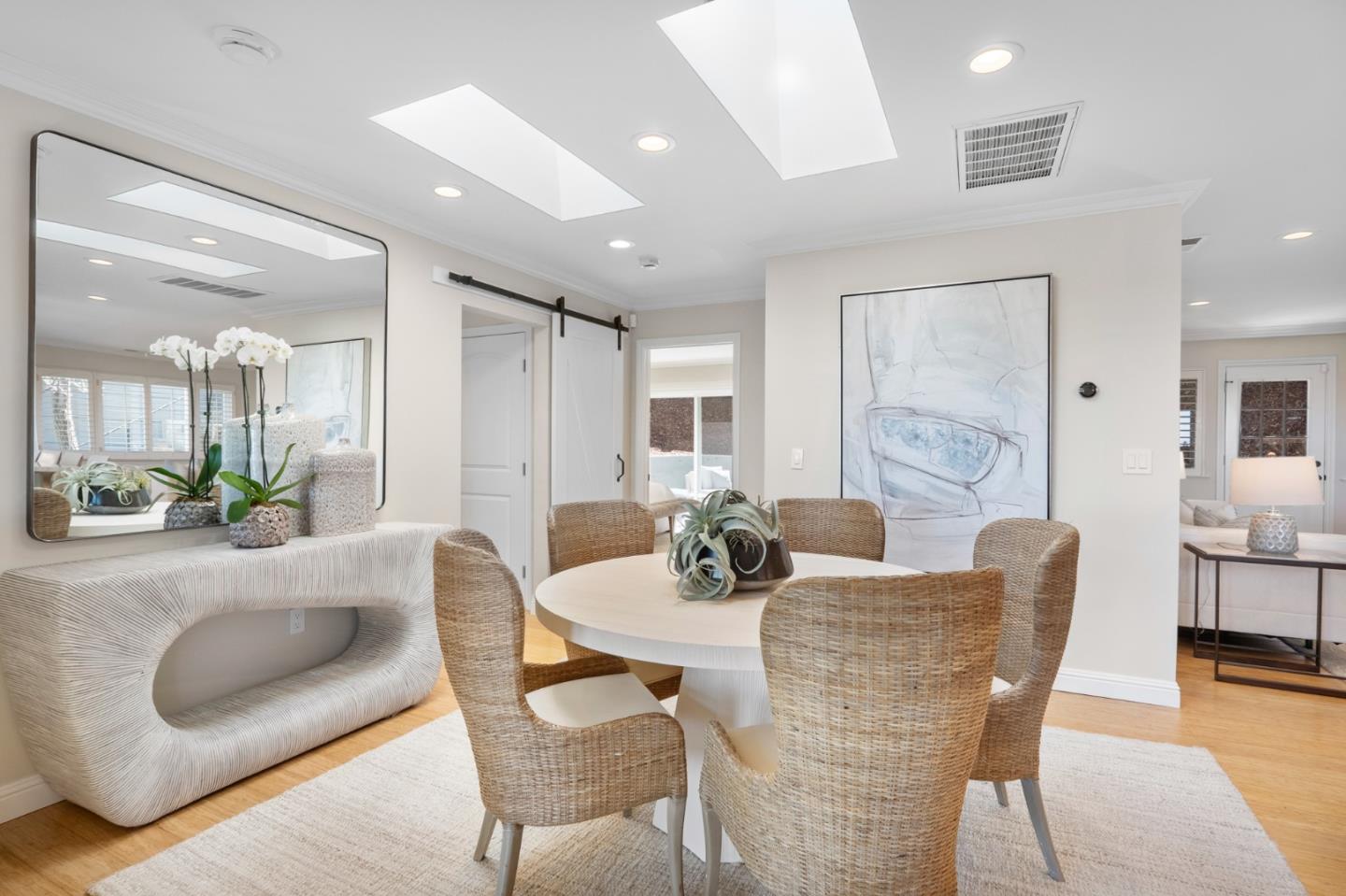 Detail Gallery Image 20 of 54 For 57 Madera Ave, San Carlos,  CA 94070 - 2 Beds | 2 Baths