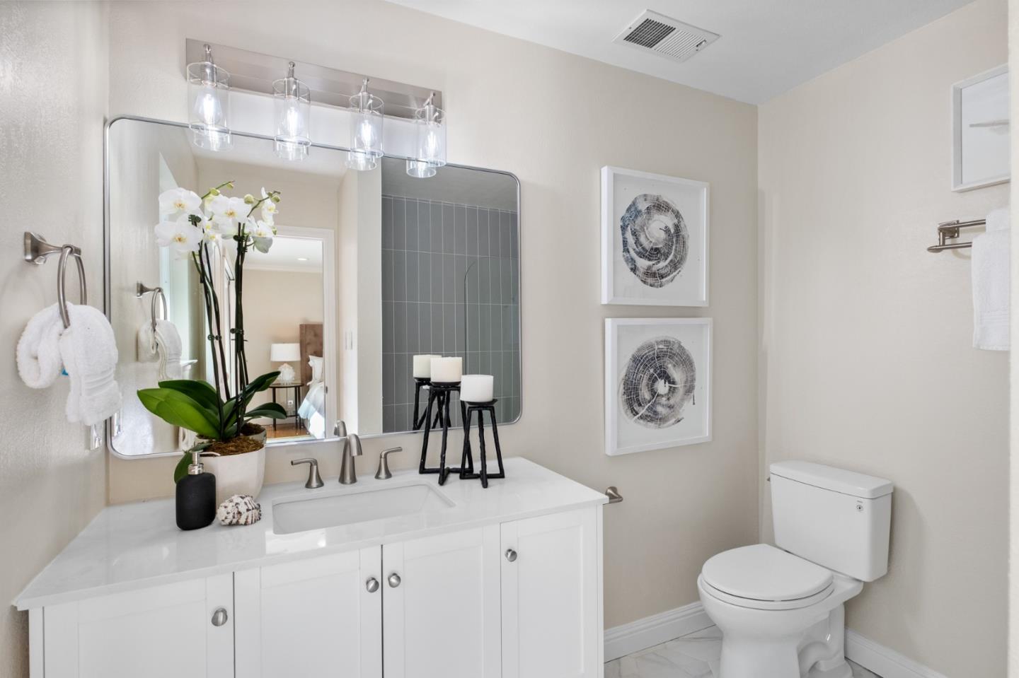 Detail Gallery Image 24 of 54 For 57 Madera Ave, San Carlos,  CA 94070 - 2 Beds | 2 Baths