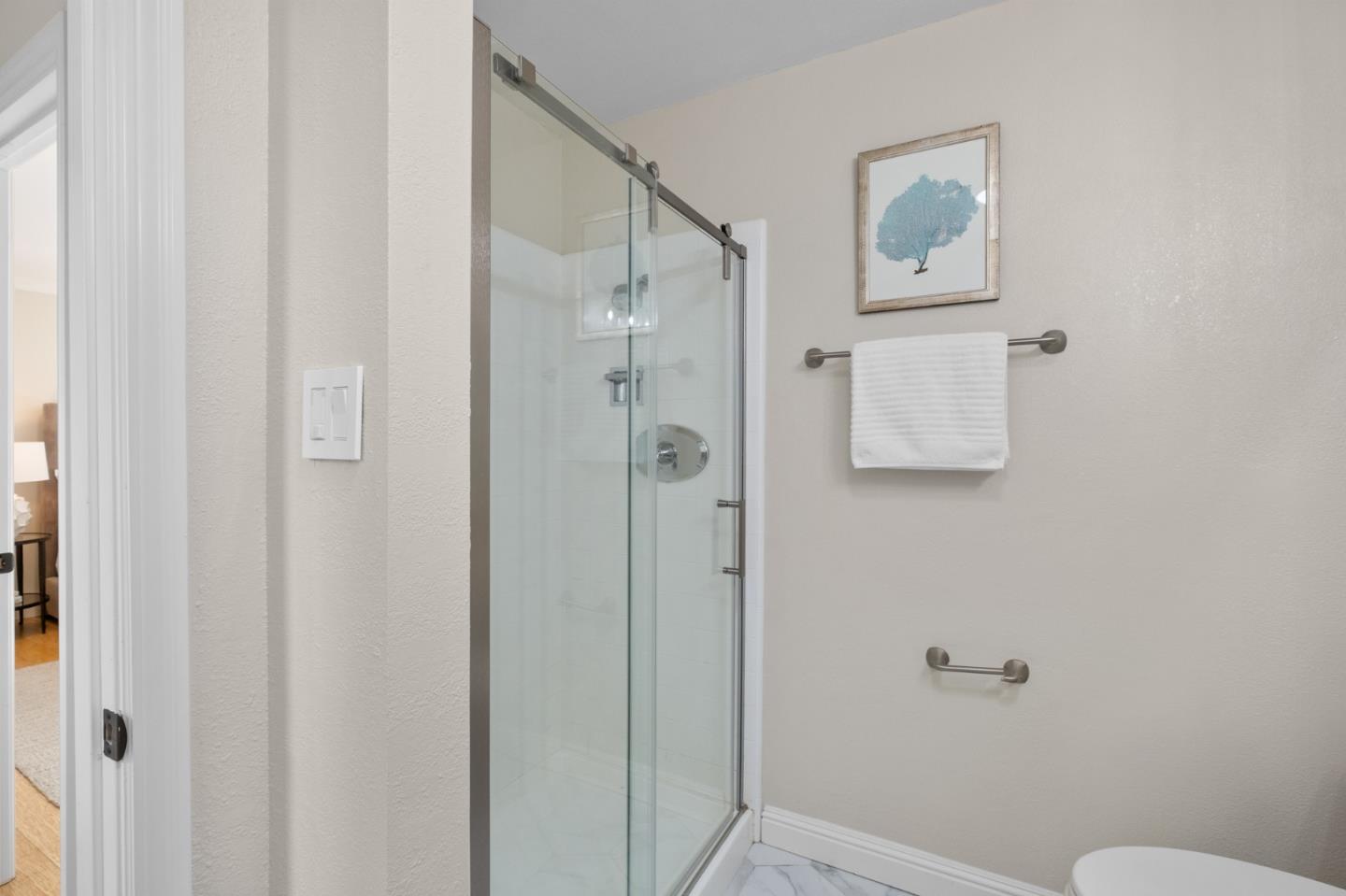 Detail Gallery Image 30 of 54 For 57 Madera Ave, San Carlos,  CA 94070 - 2 Beds | 2 Baths