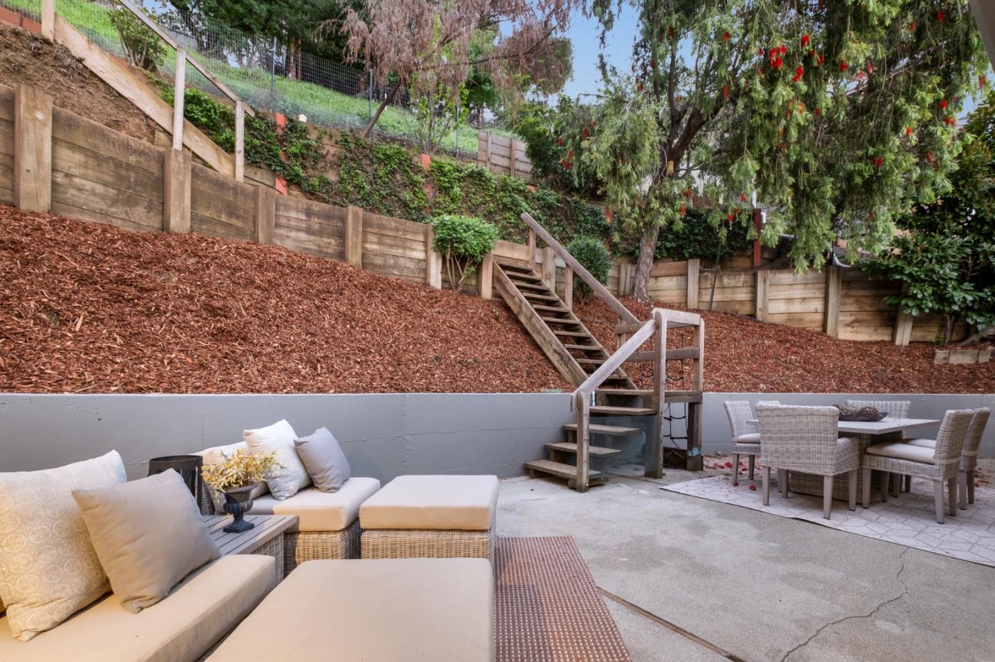 Detail Gallery Image 34 of 54 For 57 Madera Ave, San Carlos,  CA 94070 - 2 Beds | 2 Baths