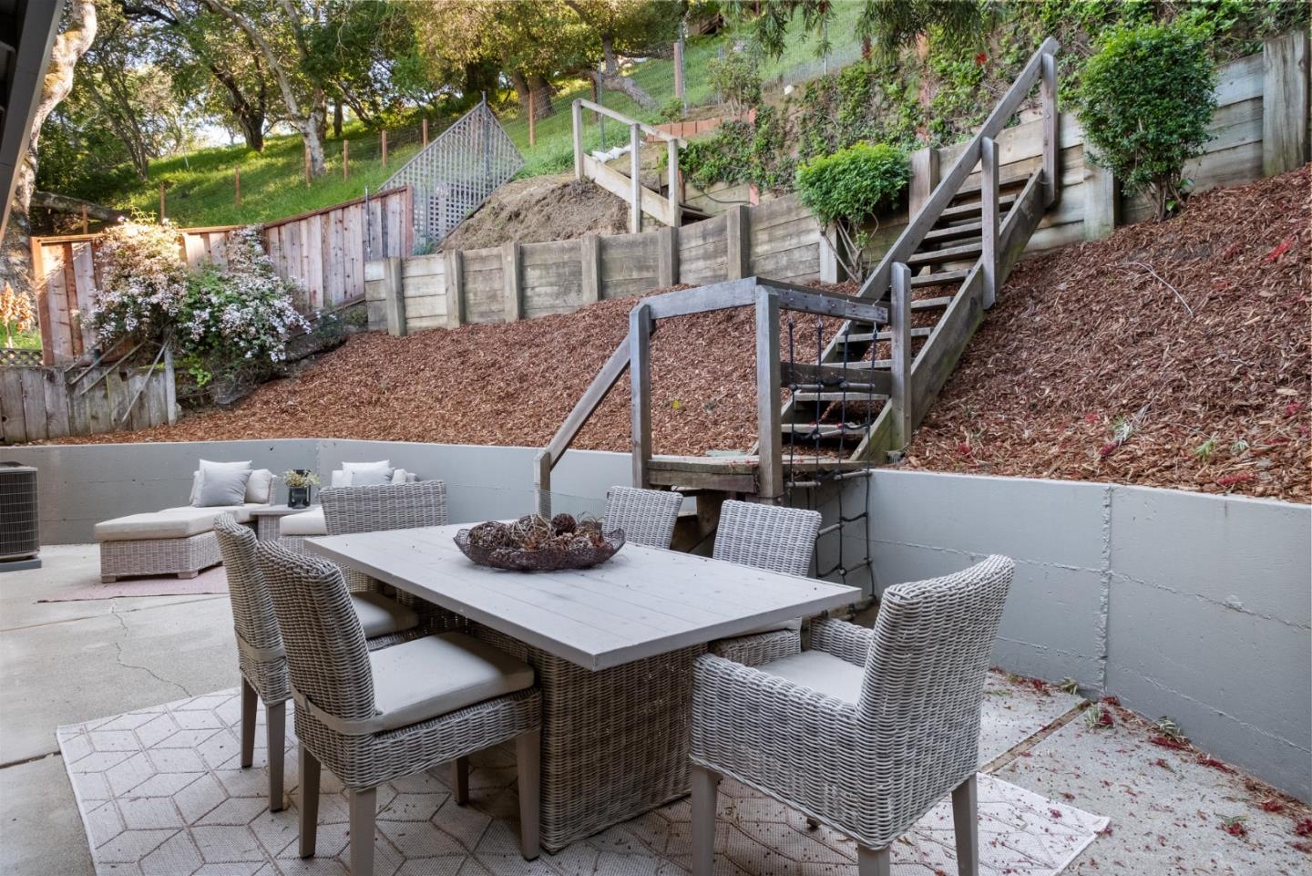 Detail Gallery Image 35 of 54 For 57 Madera Ave, San Carlos,  CA 94070 - 2 Beds | 2 Baths