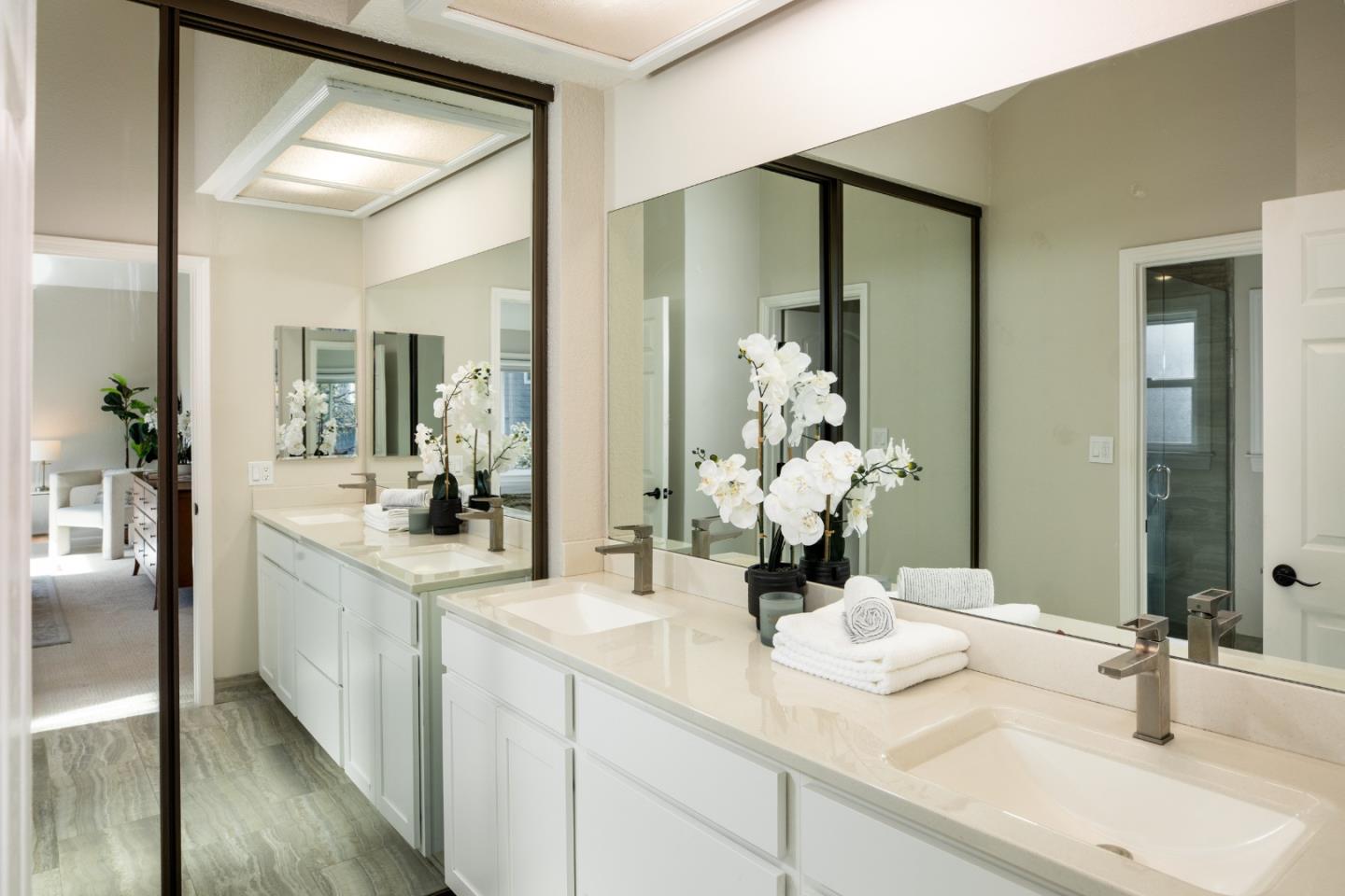 Detail Gallery Image 16 of 36 For 1123 Queensbridge, San Jose,  CA 95120 - 5 Beds | 3 Baths