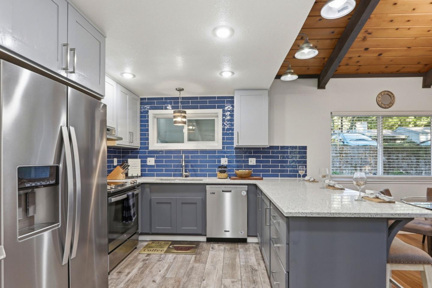 Detail Gallery Image 3 of 90 For 279 Anchor Ct, Boulder Creek,  CA 95006 - 2 Beds | 2 Baths