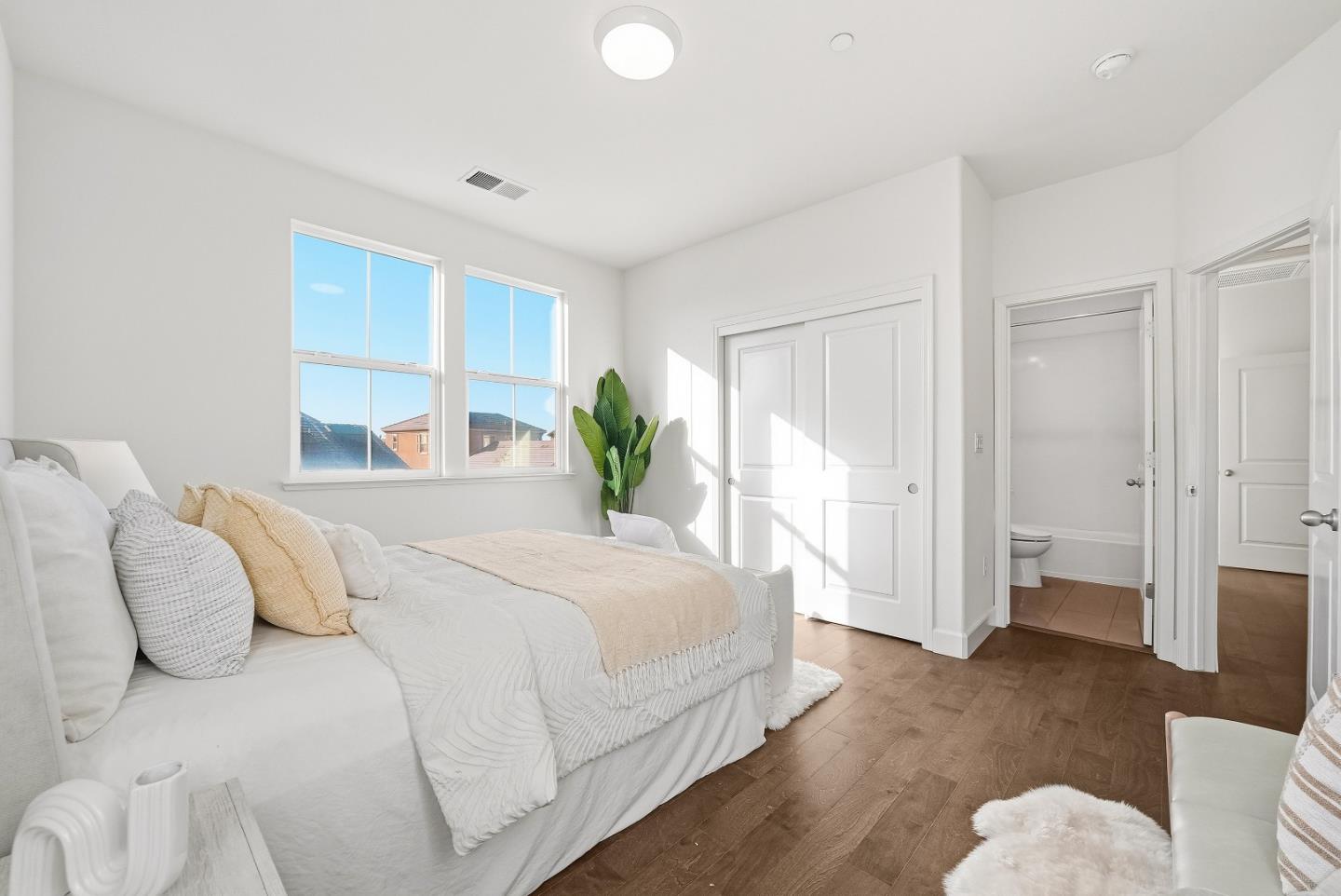 Detail Gallery Image 27 of 36 For 5758 Pandorea Ter, Newark,  CA 94560 - 2 Beds | 2/1 Baths