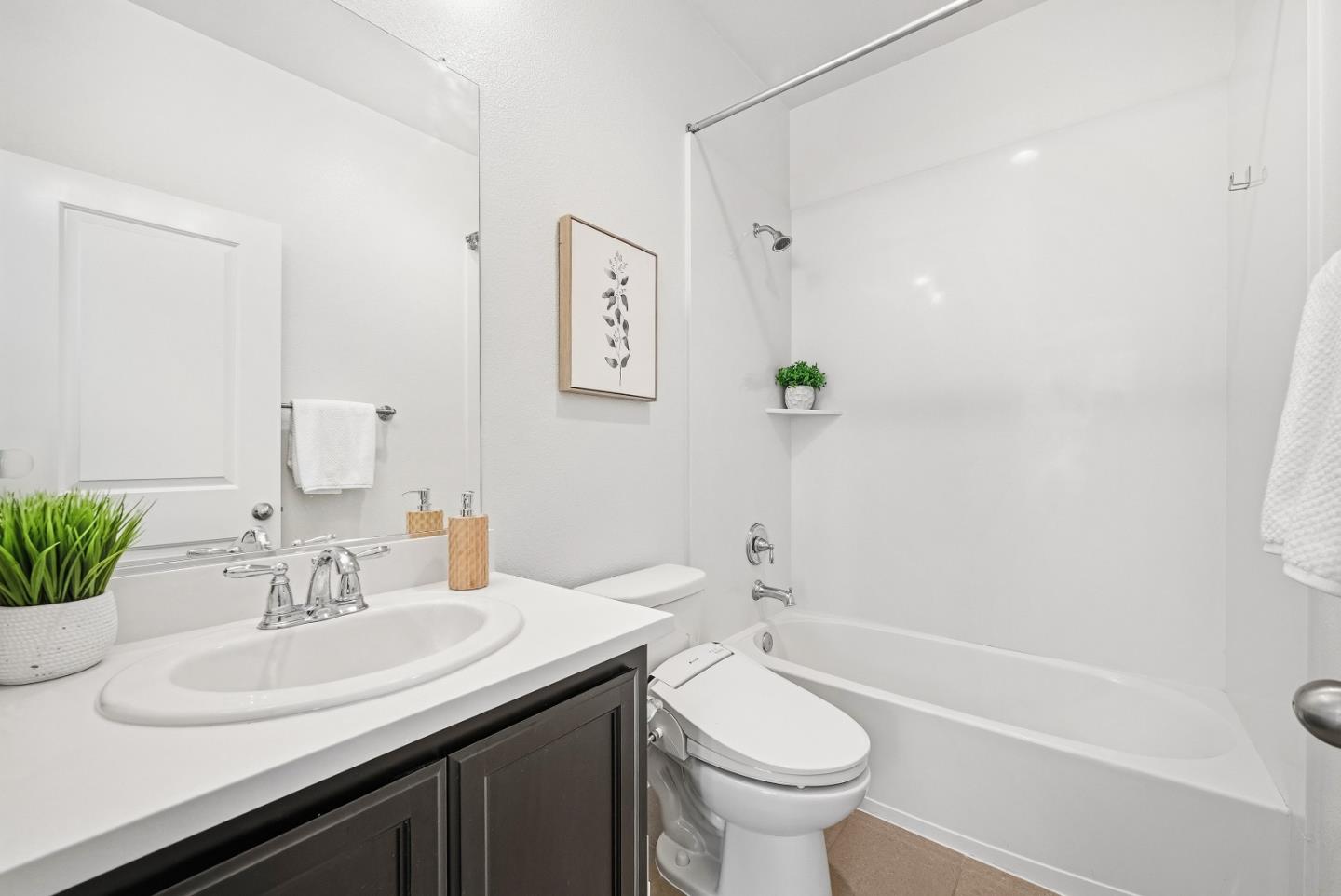 Detail Gallery Image 29 of 36 For 5758 Pandorea Ter, Newark,  CA 94560 - 2 Beds | 2/1 Baths