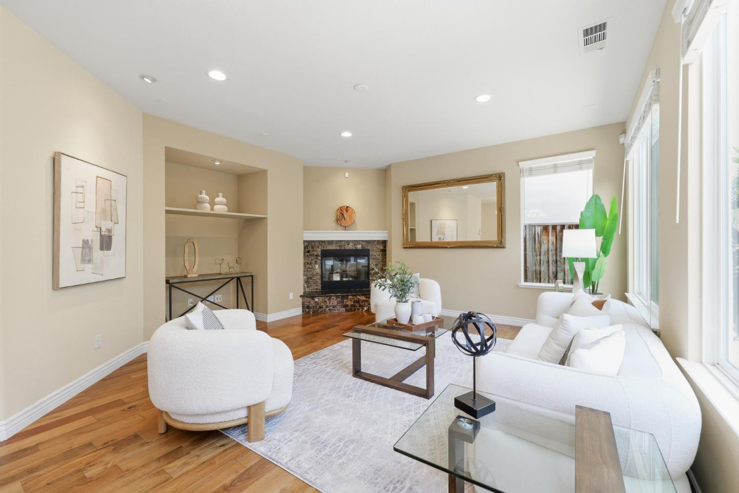 Detail Gallery Image 16 of 44 For 2052 Purcell Pl, San Jose,  CA 95131 - 4 Beds | 2/1 Baths