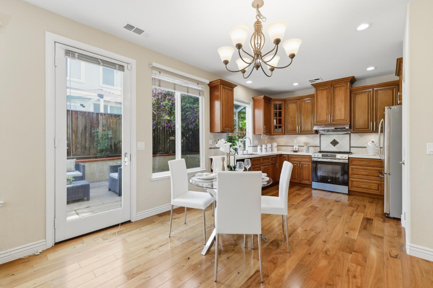 Detail Gallery Image 19 of 44 For 2052 Purcell Pl, San Jose,  CA 95131 - 4 Beds | 2/1 Baths