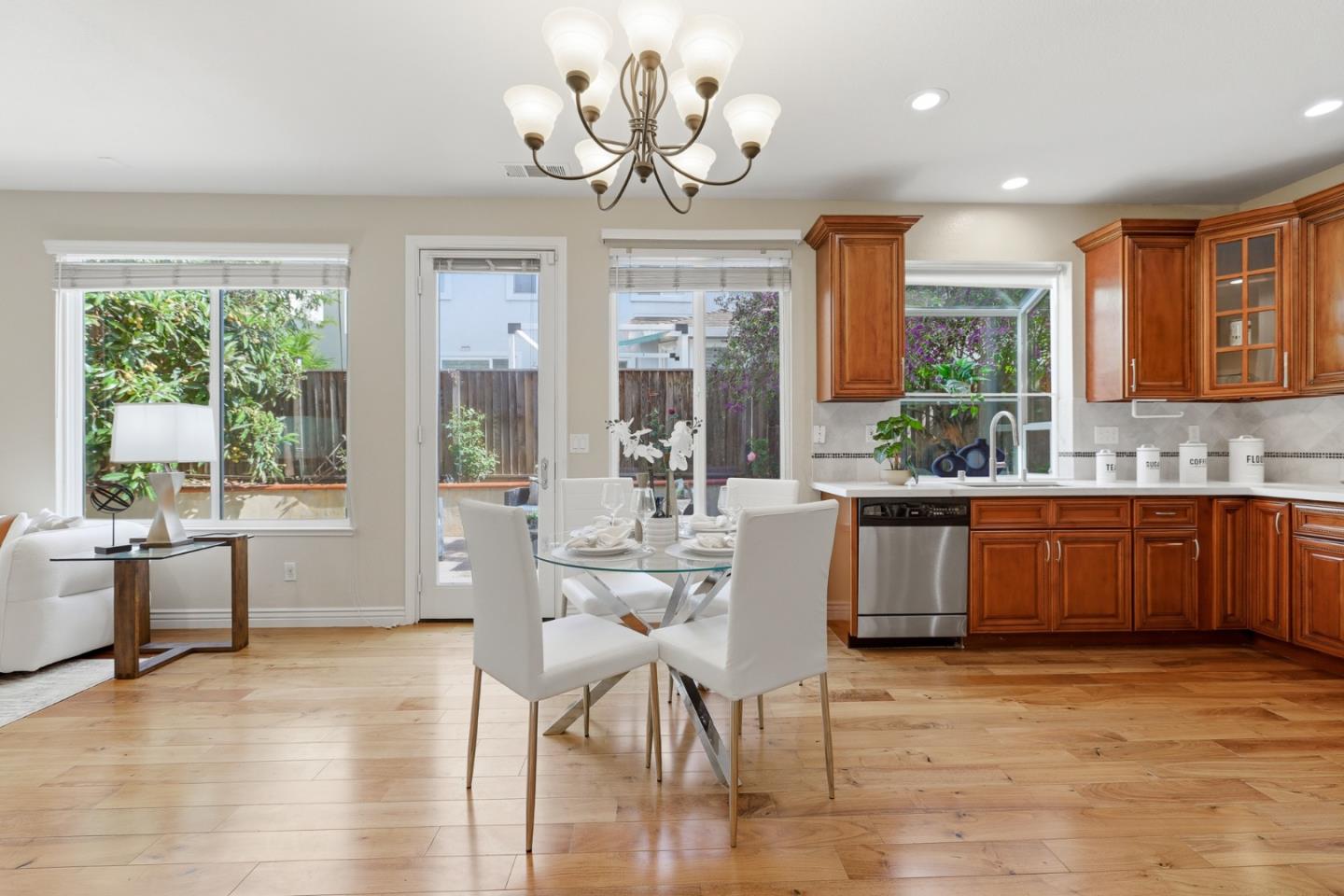 Detail Gallery Image 20 of 44 For 2052 Purcell Pl, San Jose,  CA 95131 - 4 Beds | 2/1 Baths