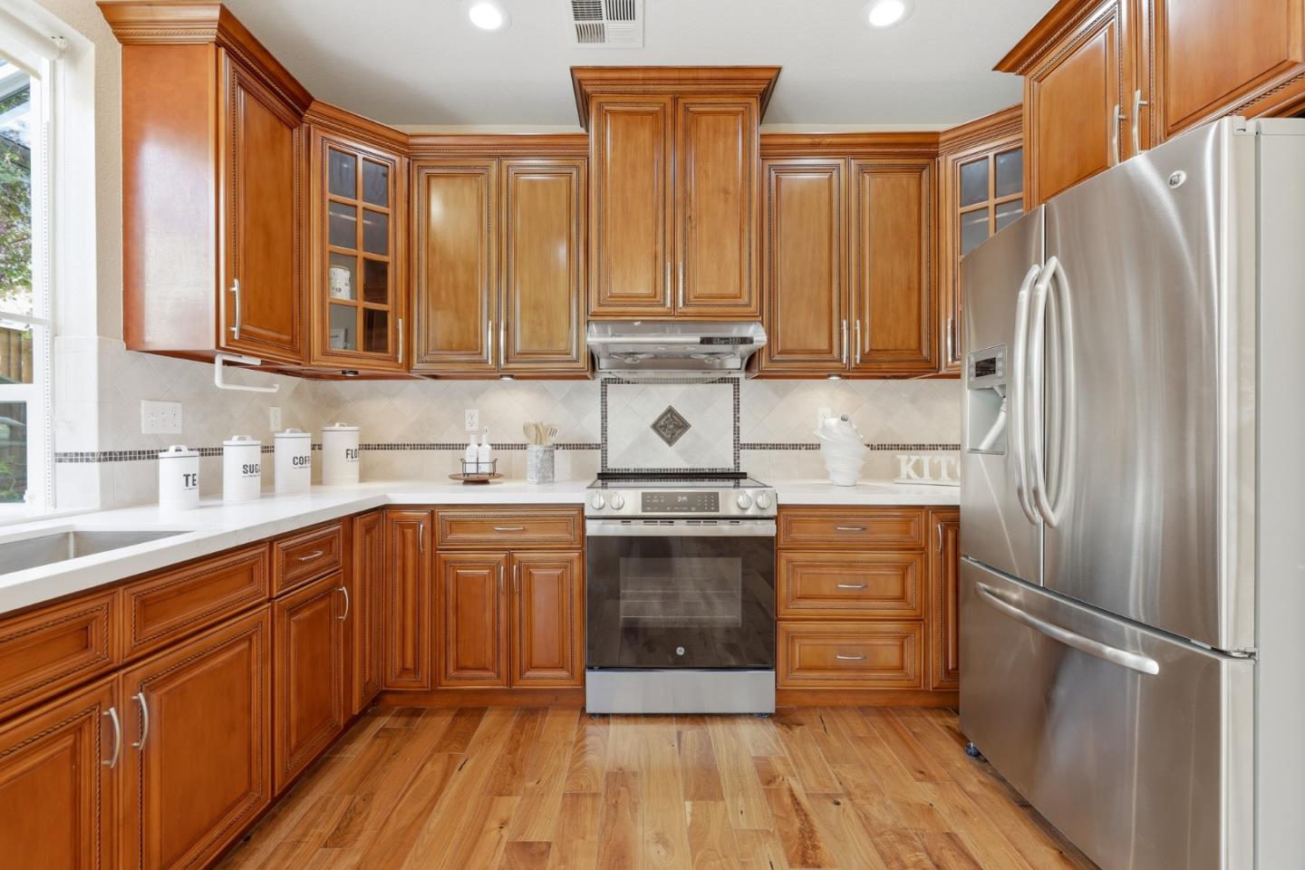 Detail Gallery Image 22 of 44 For 2052 Purcell Pl, San Jose,  CA 95131 - 4 Beds | 2/1 Baths