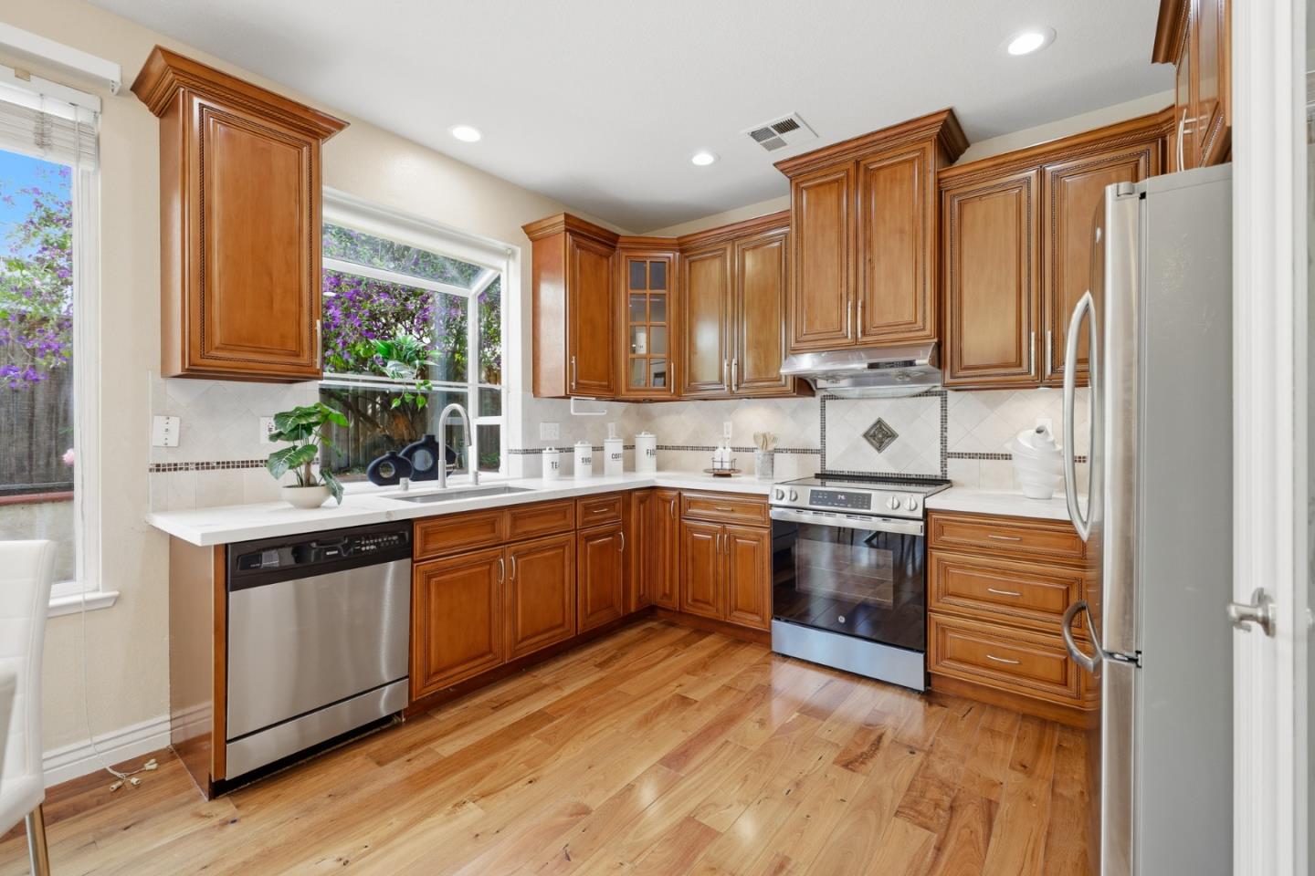 Detail Gallery Image 23 of 44 For 2052 Purcell Pl, San Jose,  CA 95131 - 4 Beds | 2/1 Baths